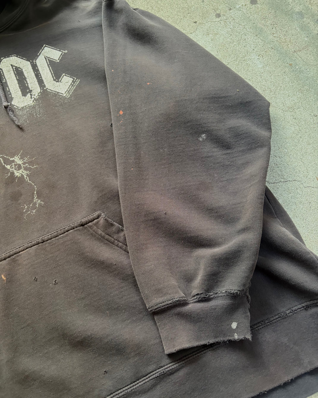 00’s “AC/DC” band hoodie