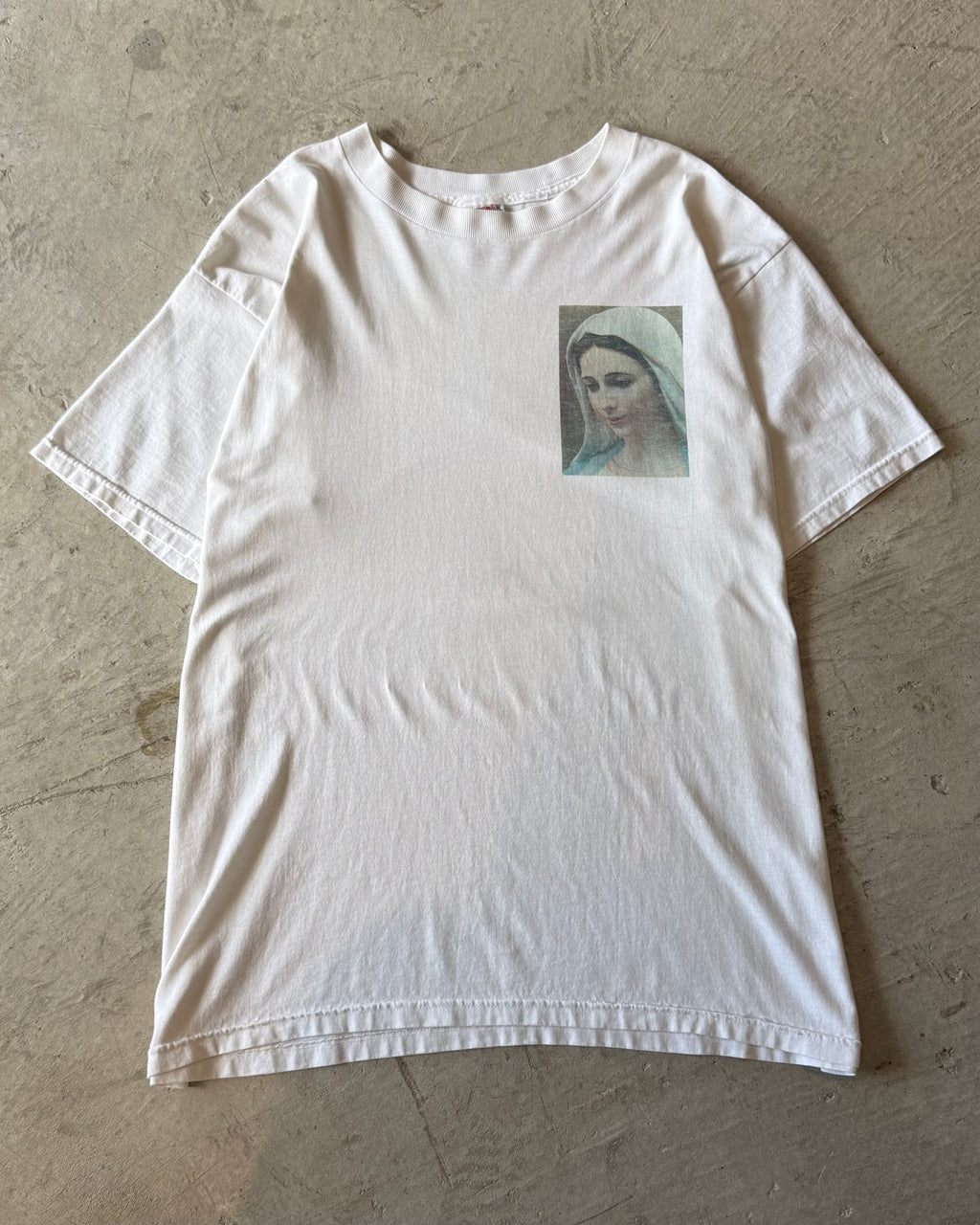90's
"MARIA" art t-shirt x-large