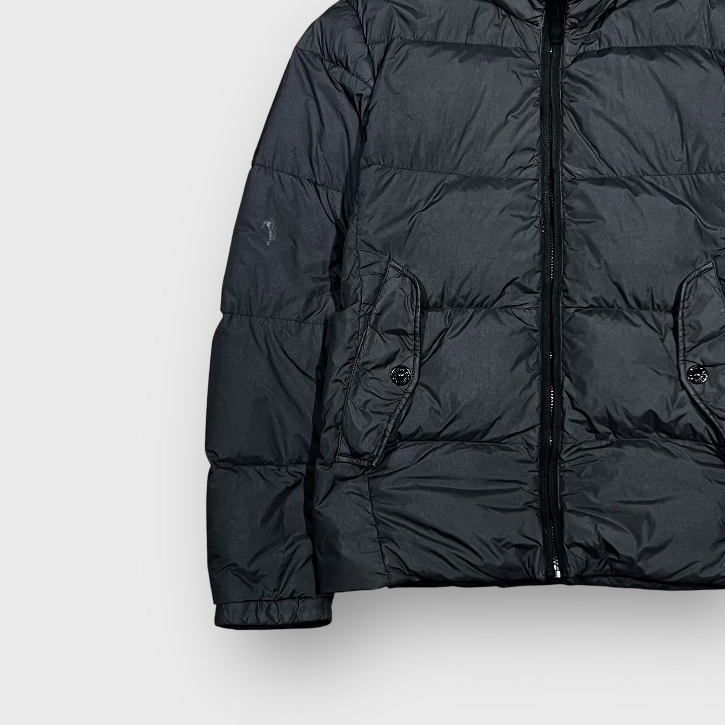 00’s “STONE ISLAND”
down jacket