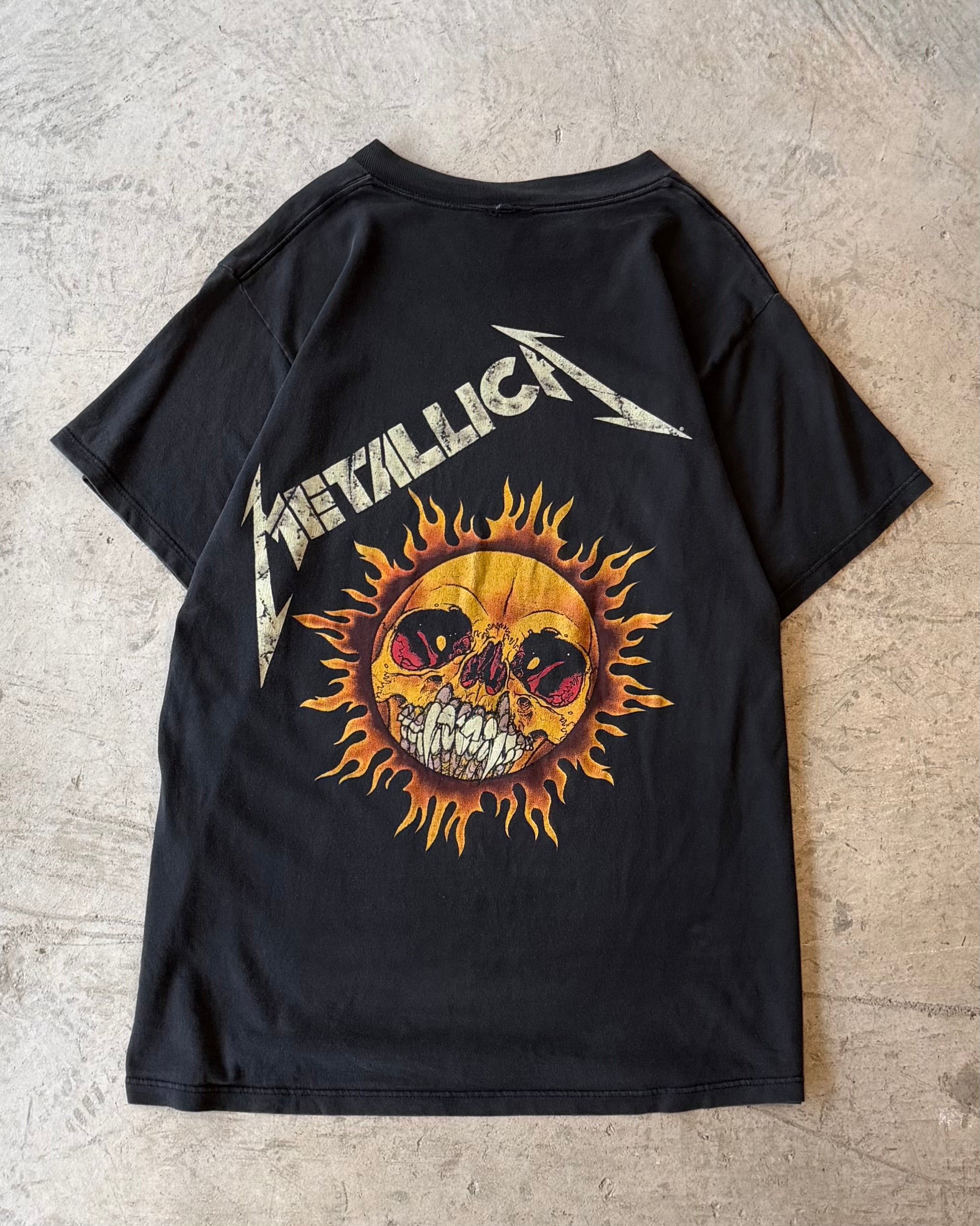 90’s “METALLICA”
“Flaming Skull” t-shirt