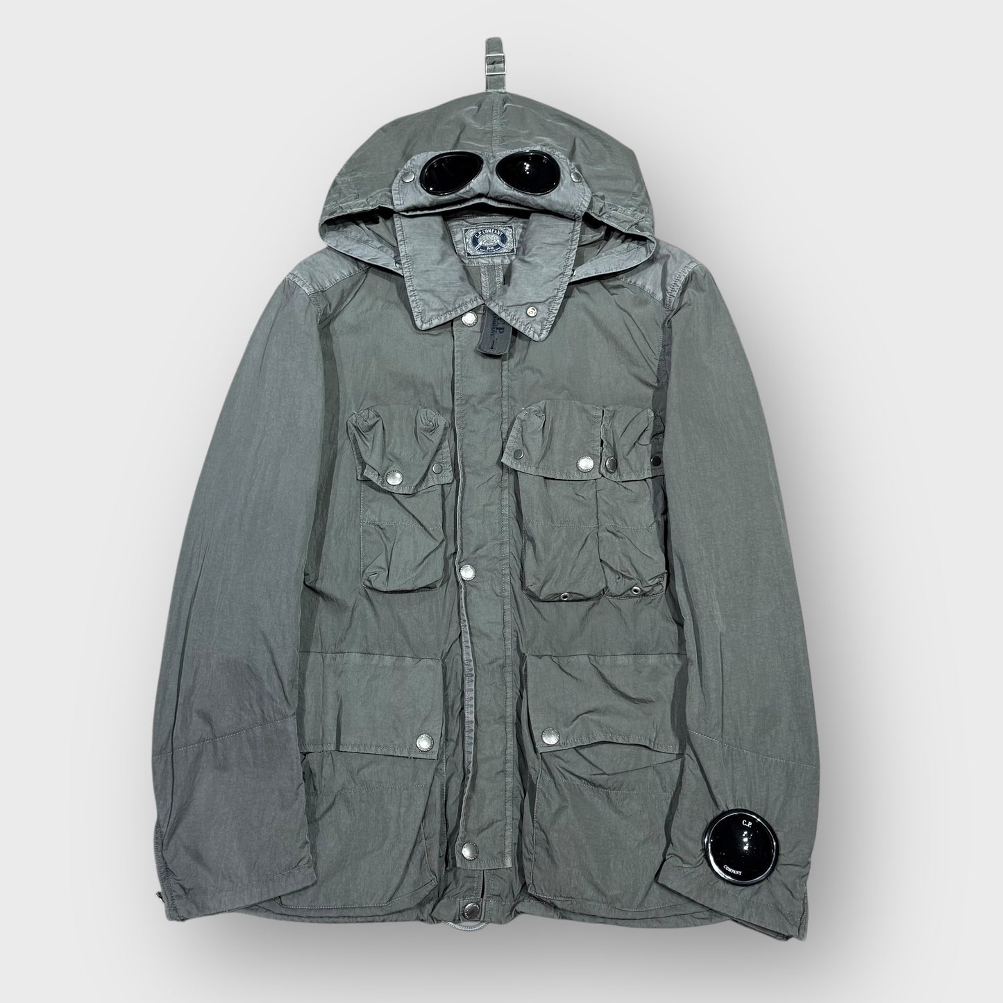 00’s “C.P.COMPANY”
nylon metal hooded jacket