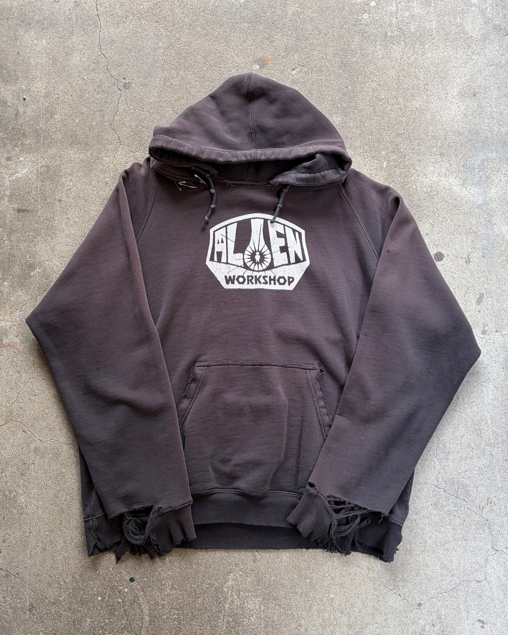 00’s “ALIEN WORKSHOP”
hoodie X-large