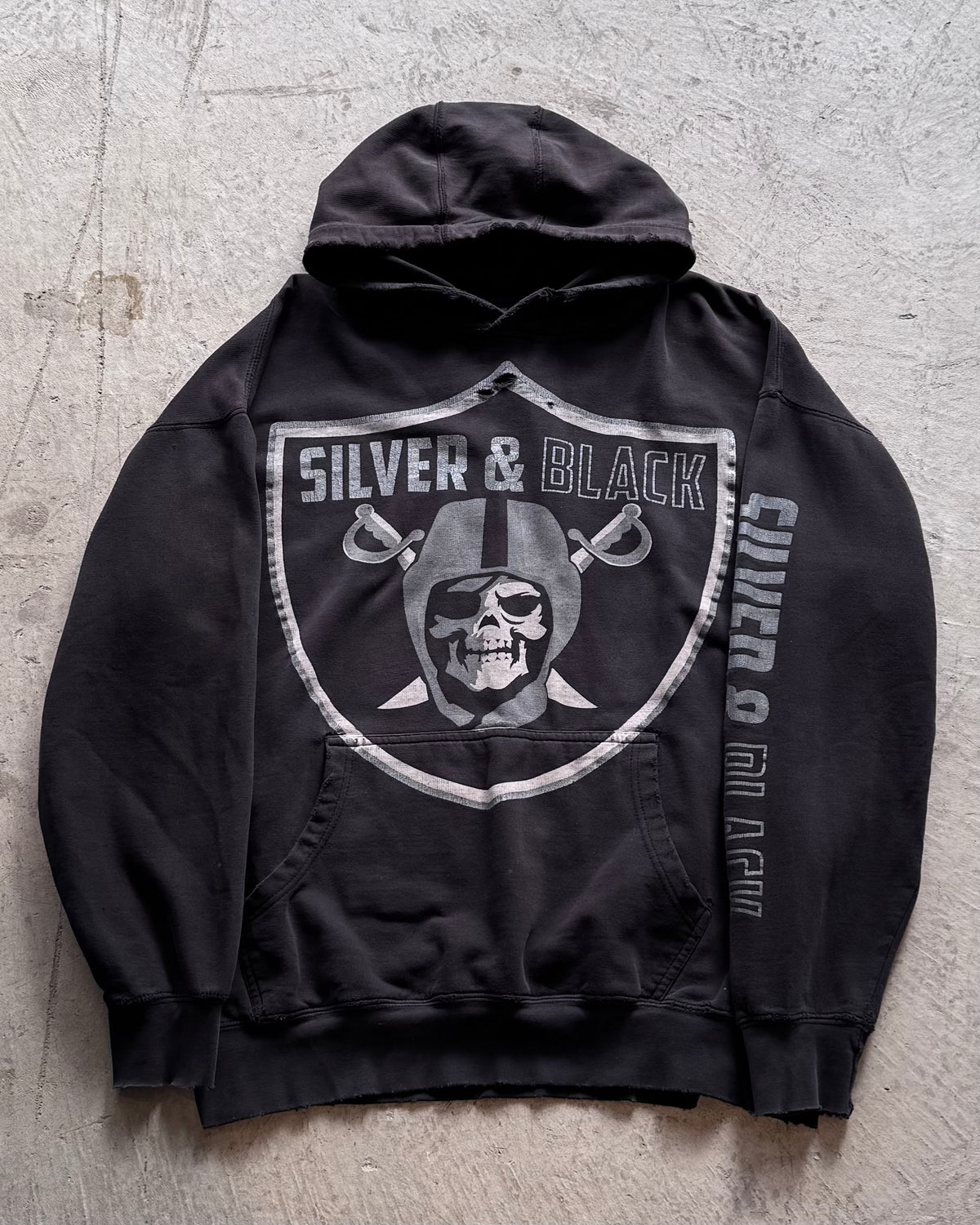 90’s “RADERS”
damage pull-over hoodie  X-LARGE