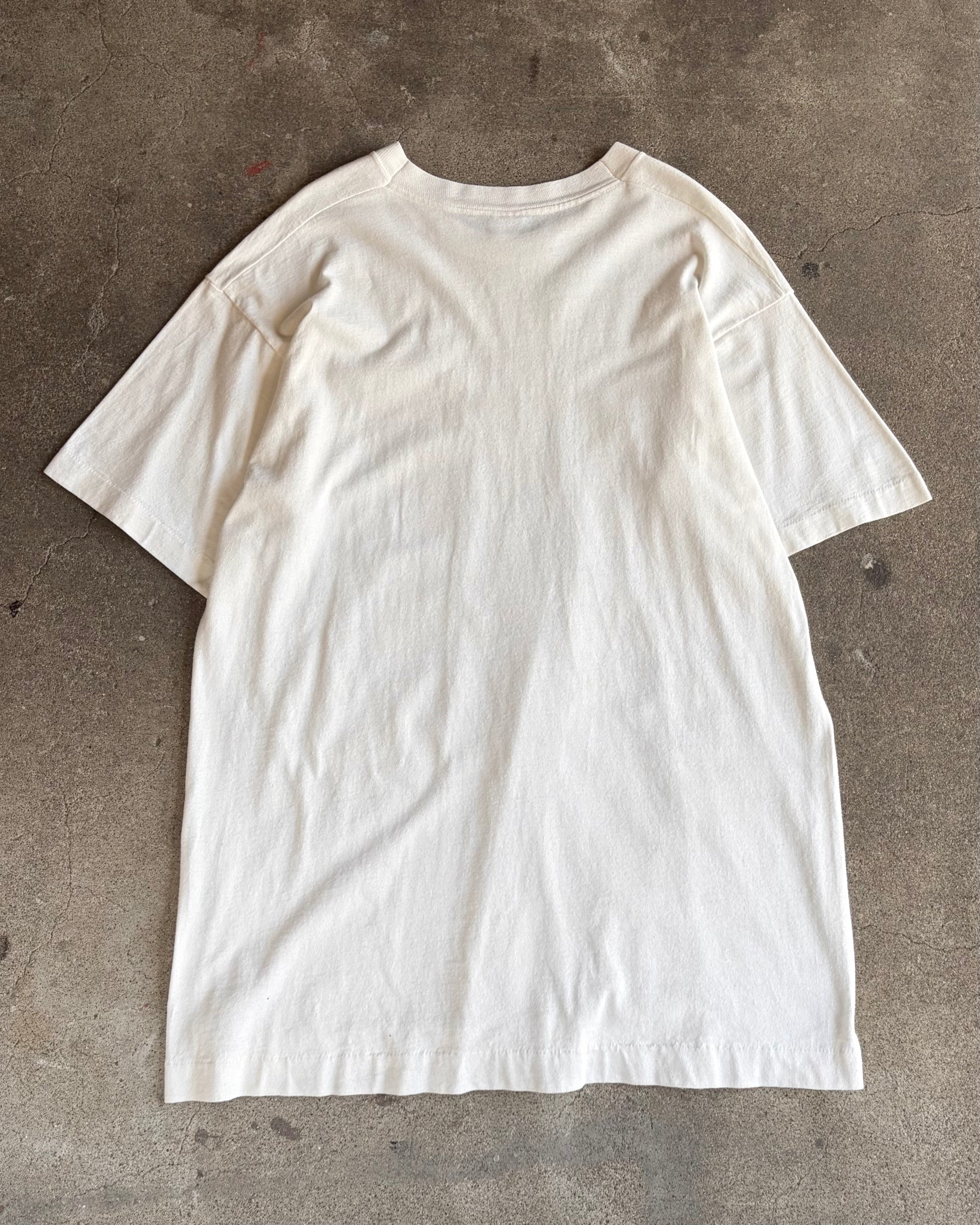 90’s-00’s erotic t-shirt large