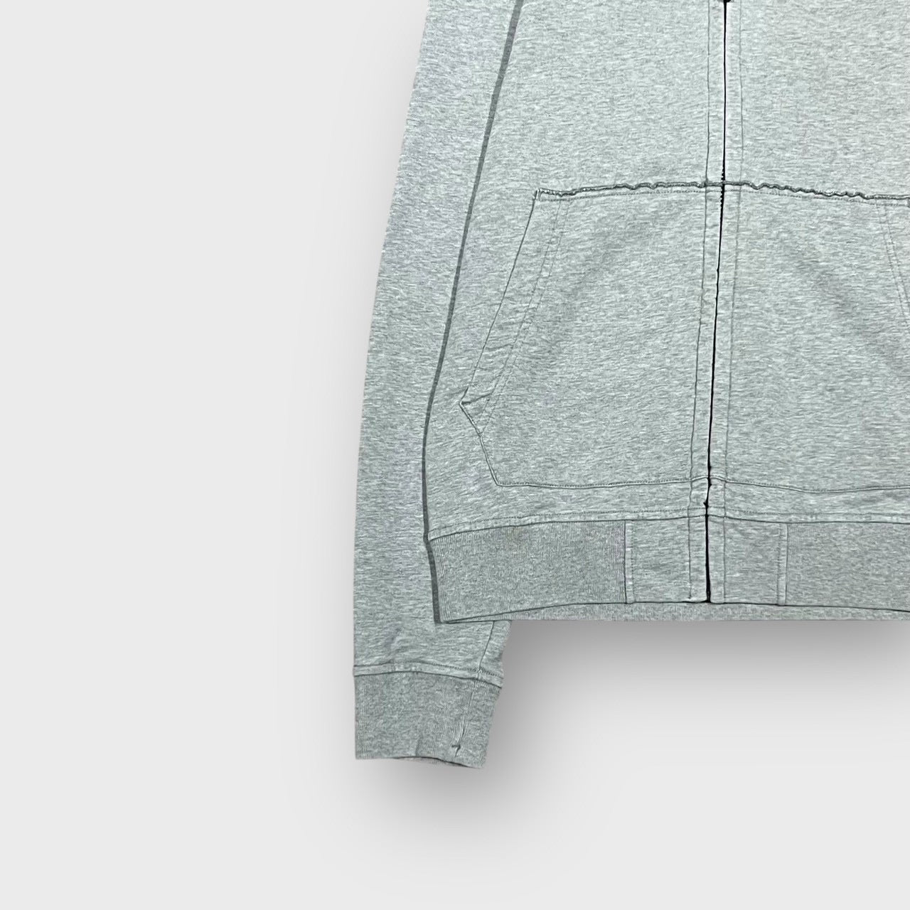 00’s “STONE ISLAND”
zip up hoodie