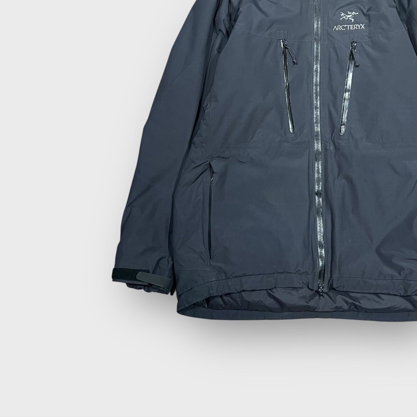 00’s “ARC’TERYX”
fission sv jacket