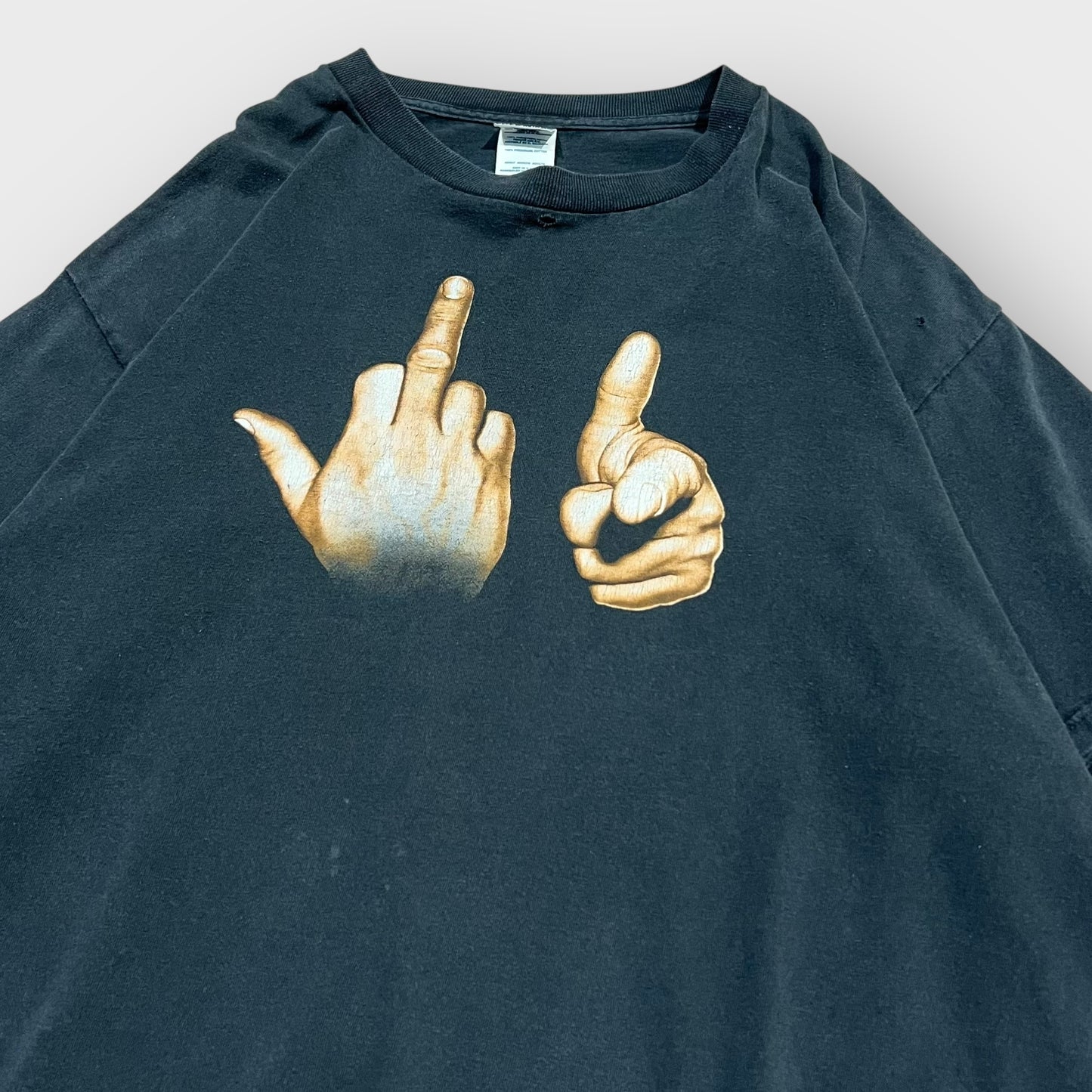 90’s Hand sign t-shirt