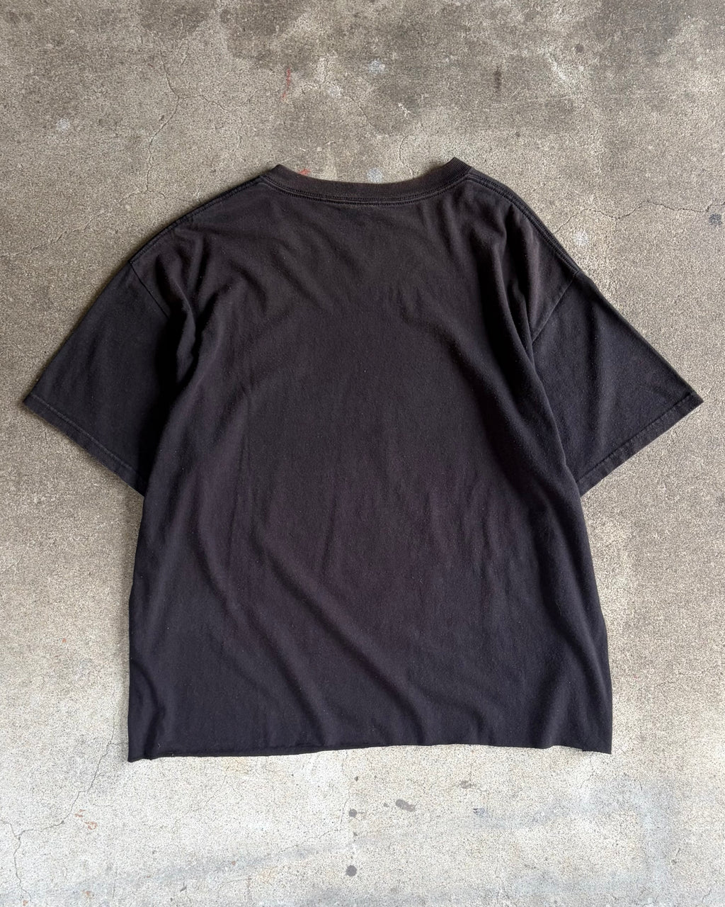 90-00’s graphic t-shirt