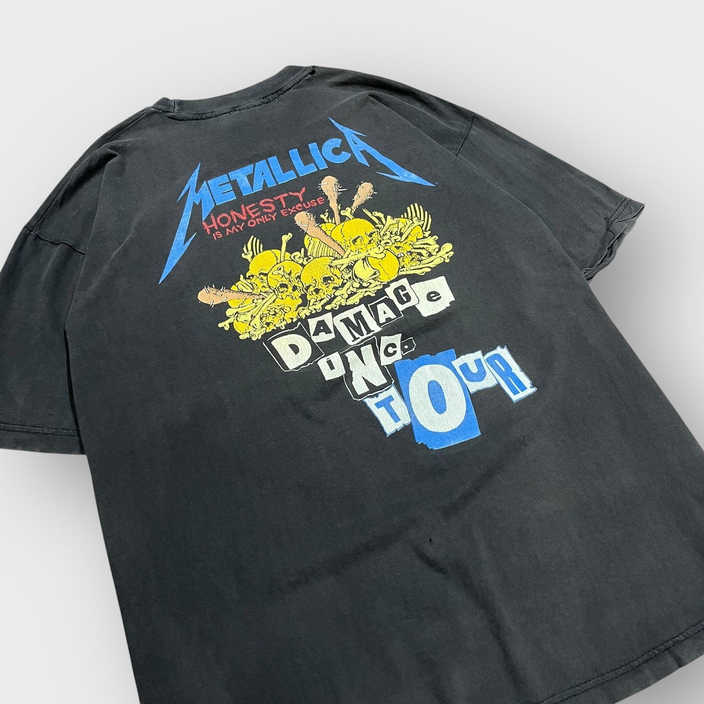 90’s METALLICA
“damage inc tour” pushead t-shirt