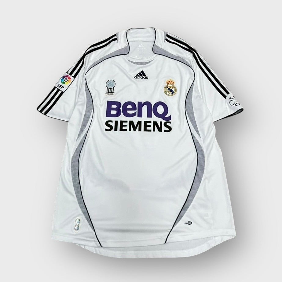00’s “adidas”
“Real Madrid de Fútbol” team shirt