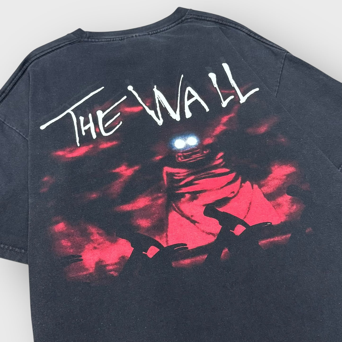 90’s PINK FLOYD “THE WALL” album t-shirt