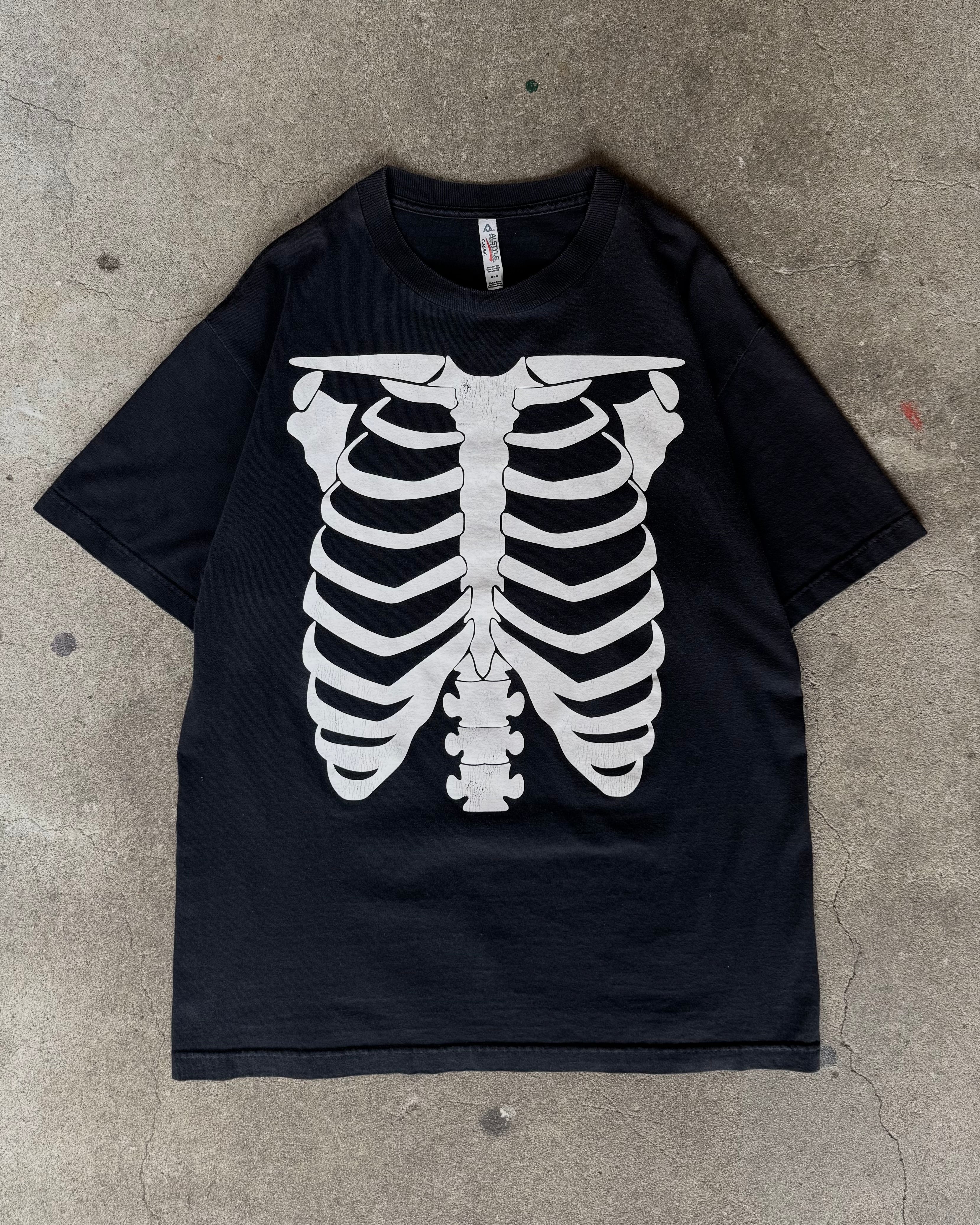 00’s born t-shirt medium