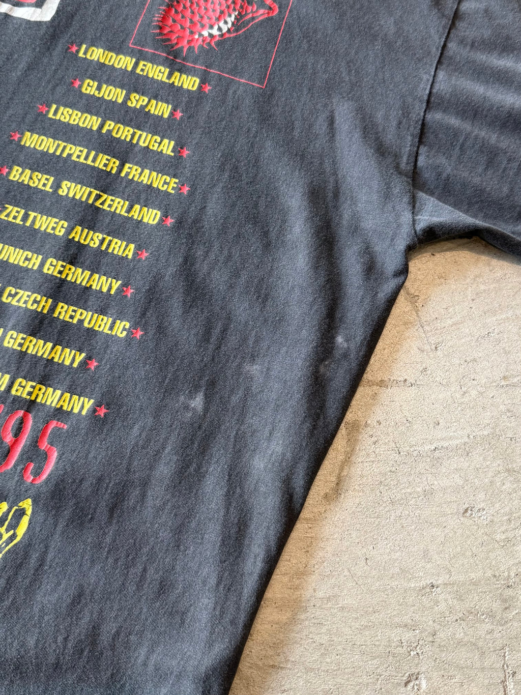 90’s The Rolling Stones
“Voodoo Lounge”tour t-shirt