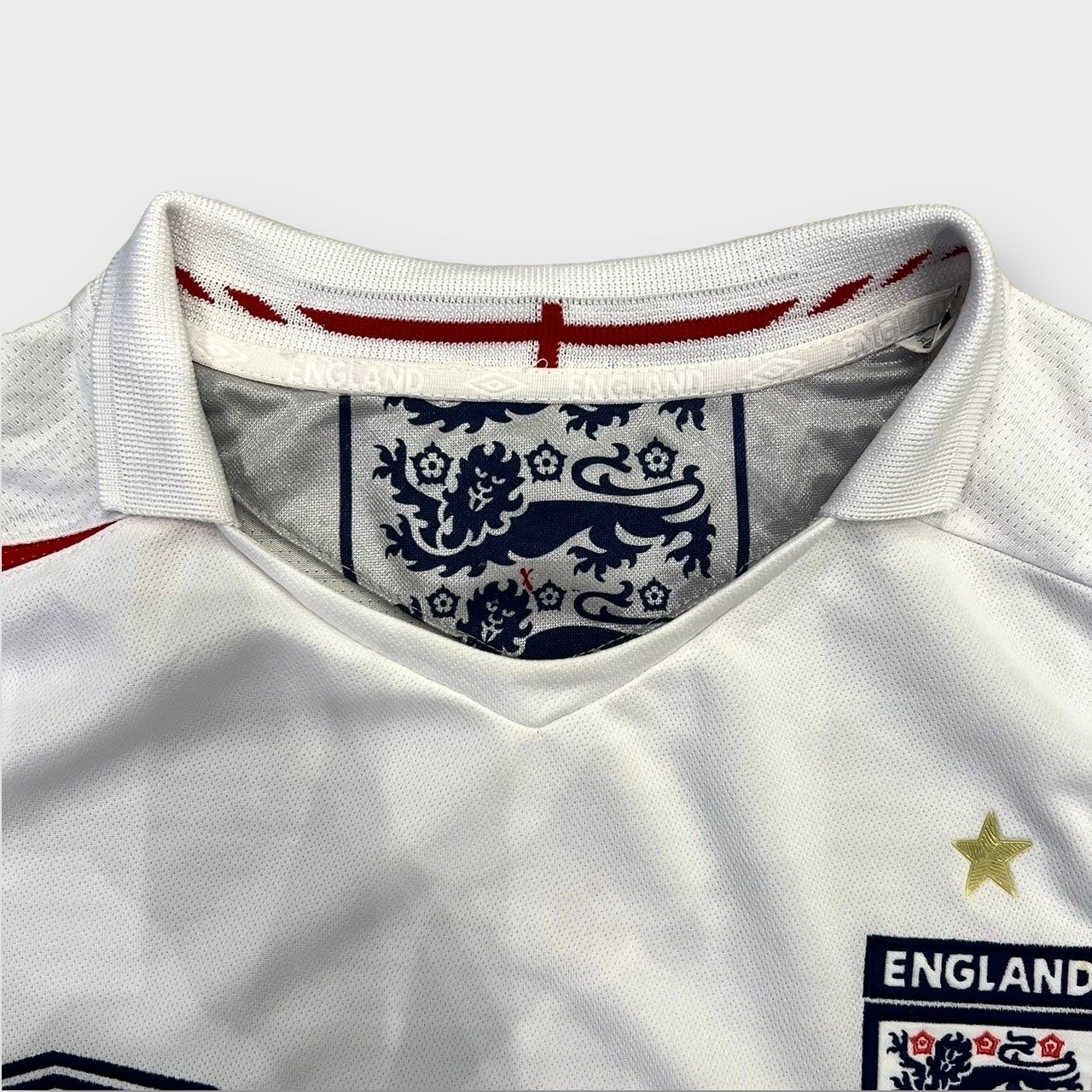 00's UMBRO "ENGLAND" team shirt