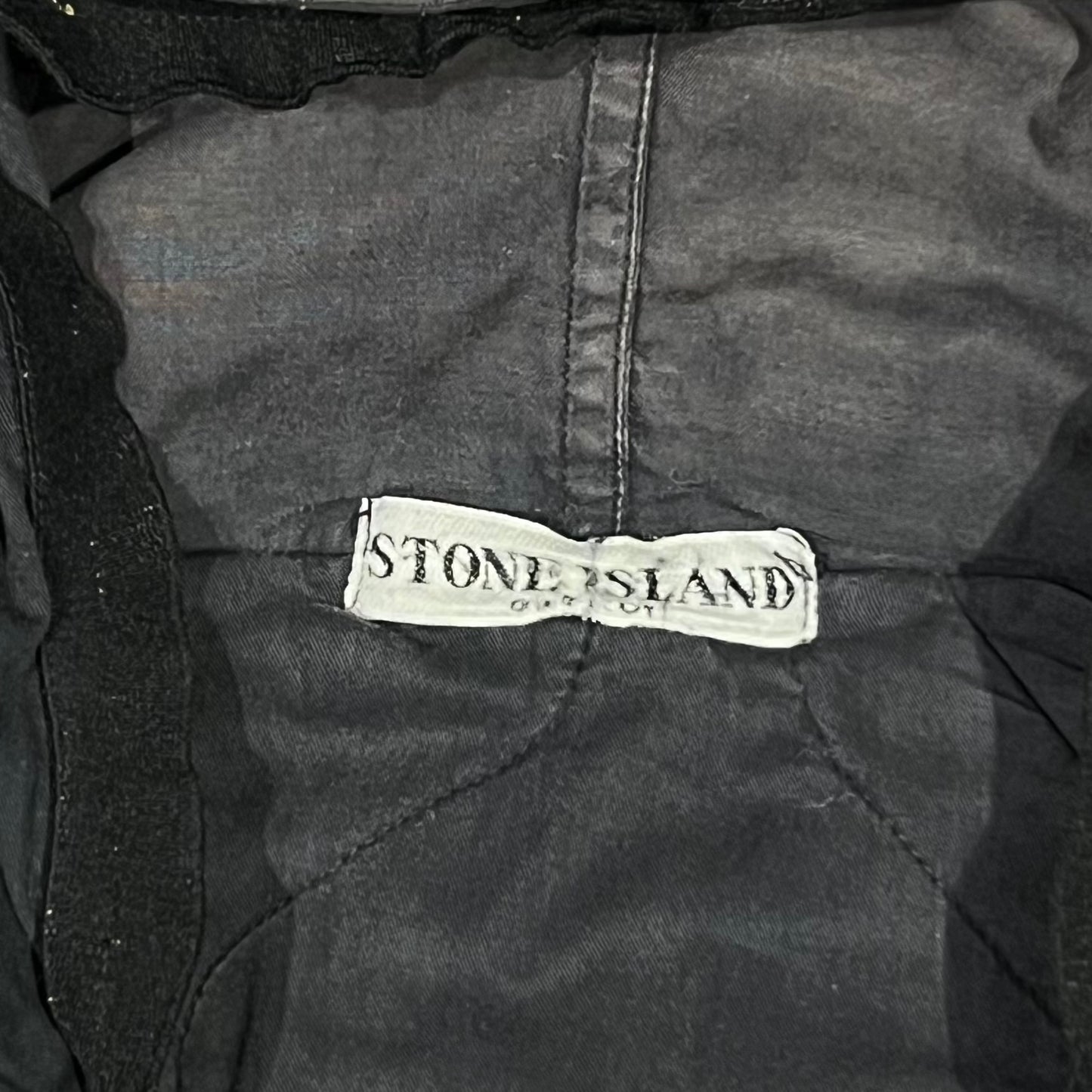 00’s “STONE ISLAND”
hooded nylon jacket