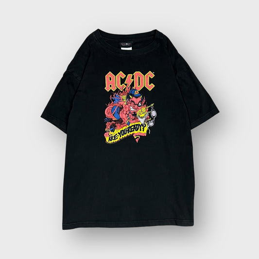 00’S “AC/DC”
band t-shirt