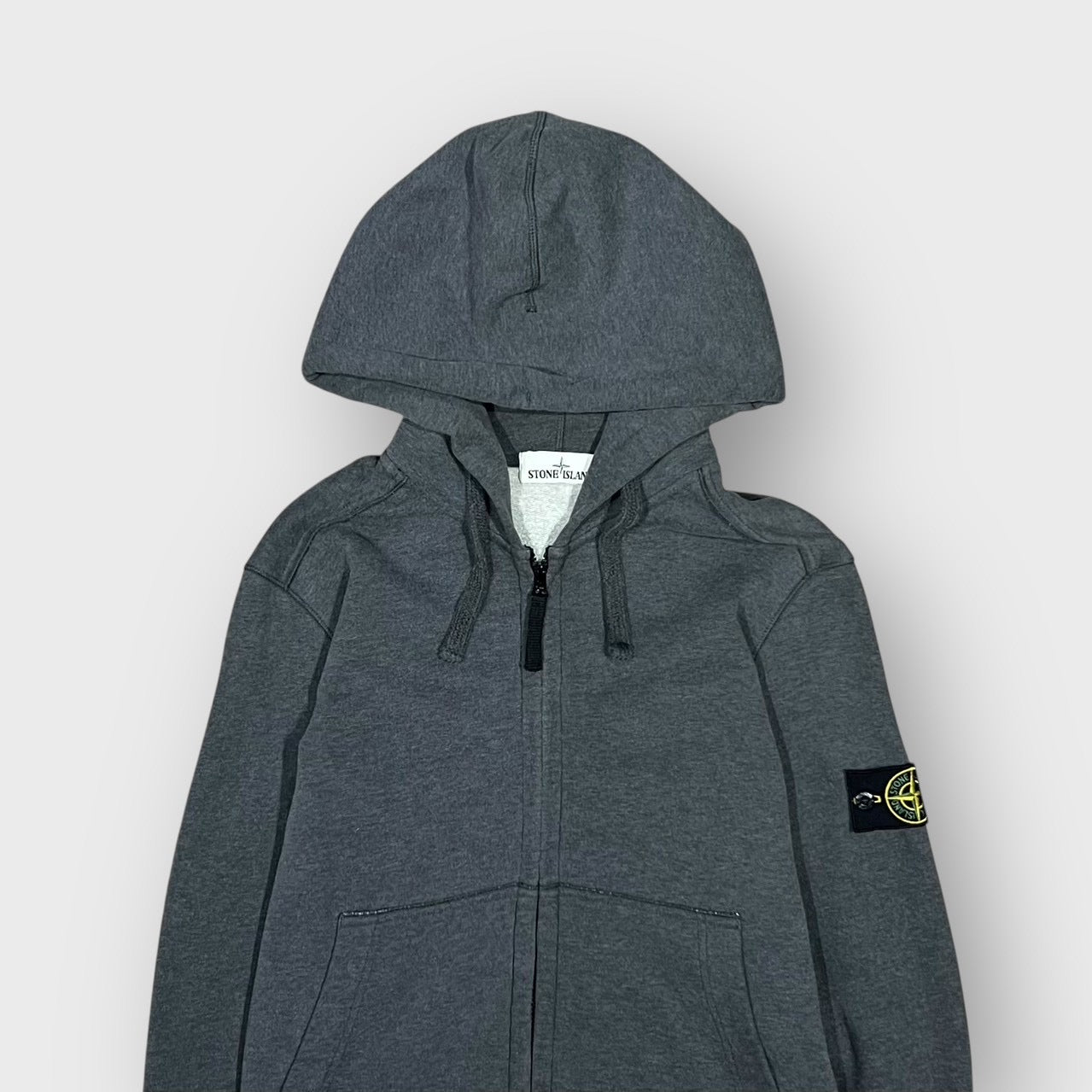 00’s “STONE ISLAND”
zip up hoodie