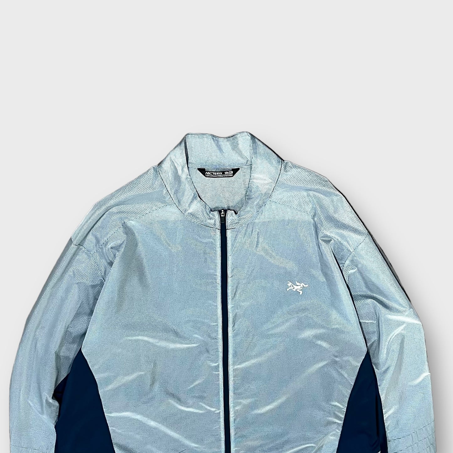 00’s “ARC’TERYX”
zip up nylon jacket