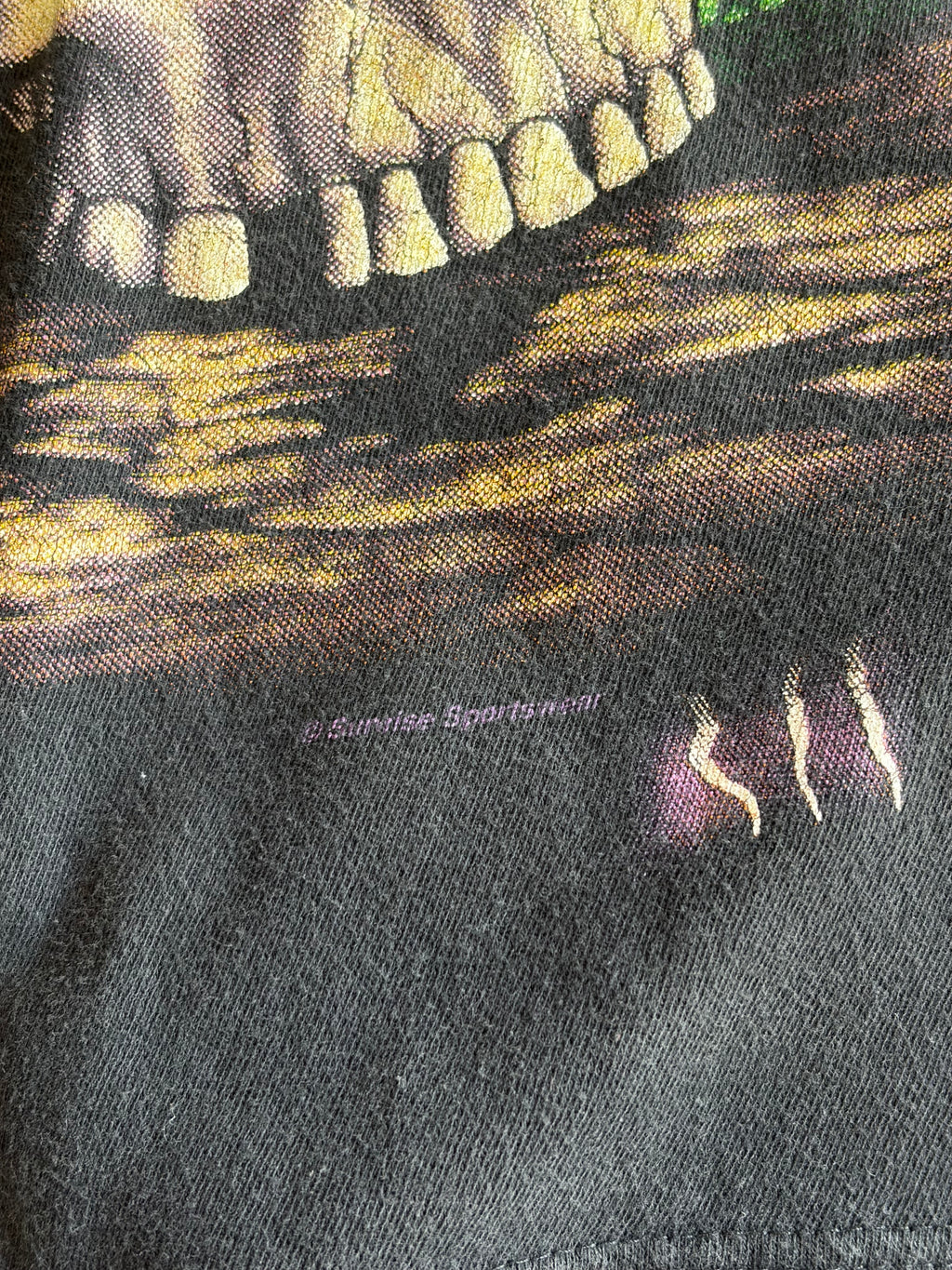 90’s “American Thunder” forever free snake skull t-shirt large