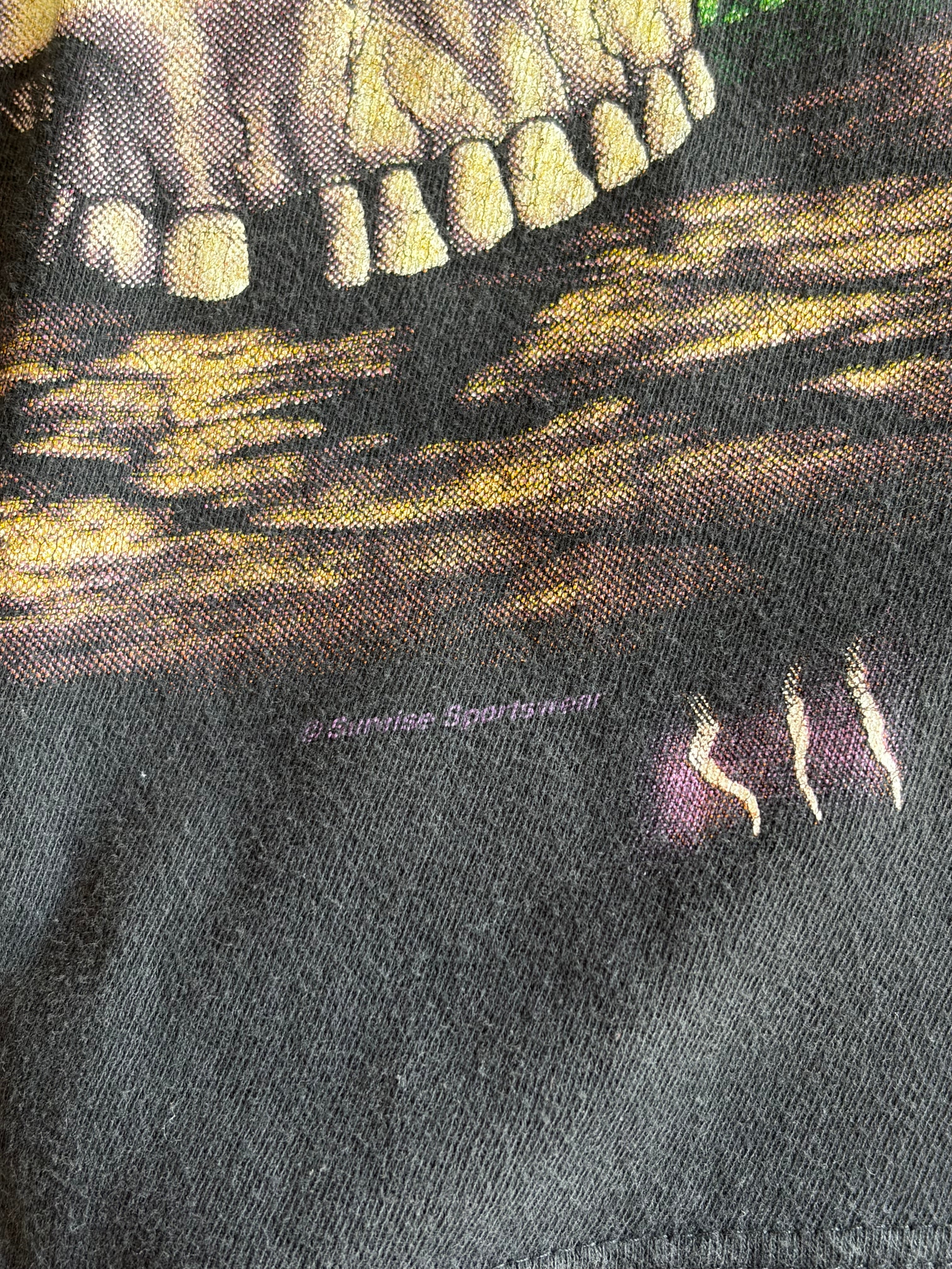 90’s “American Thunder” forever free snake skull t-shirt large