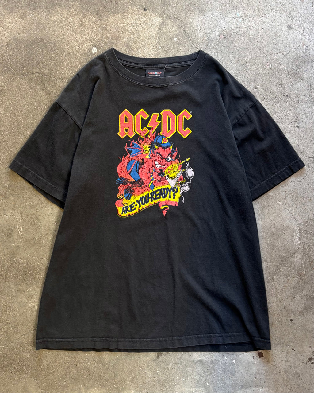 00’S “AC/DC”
band t-shirt X-large