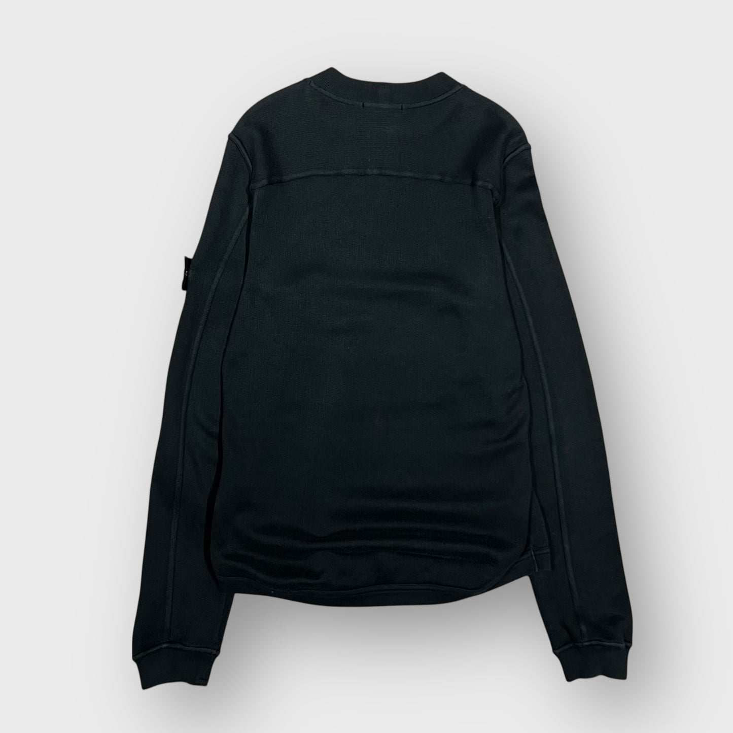 00’s “STONE ISLAND”
crew neck sweater