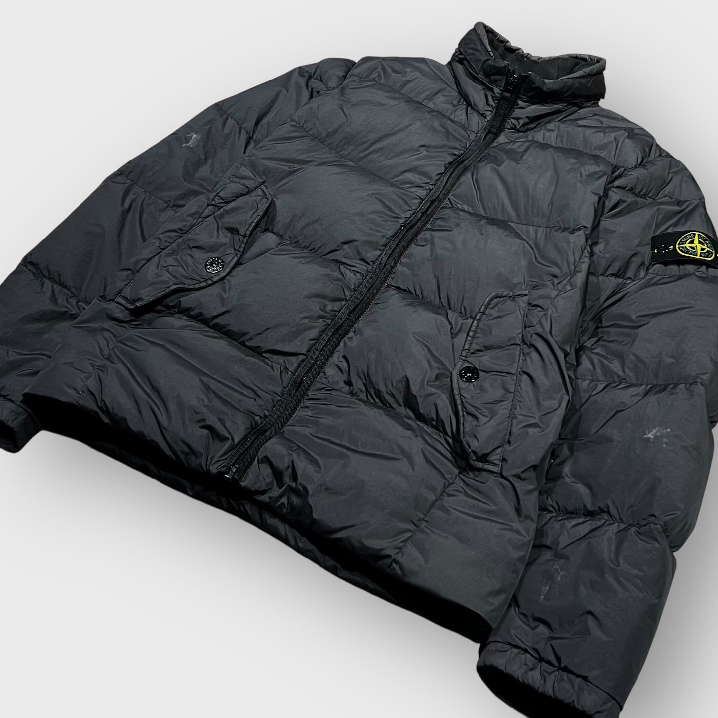00’s “STONE ISLAND”
down jacket