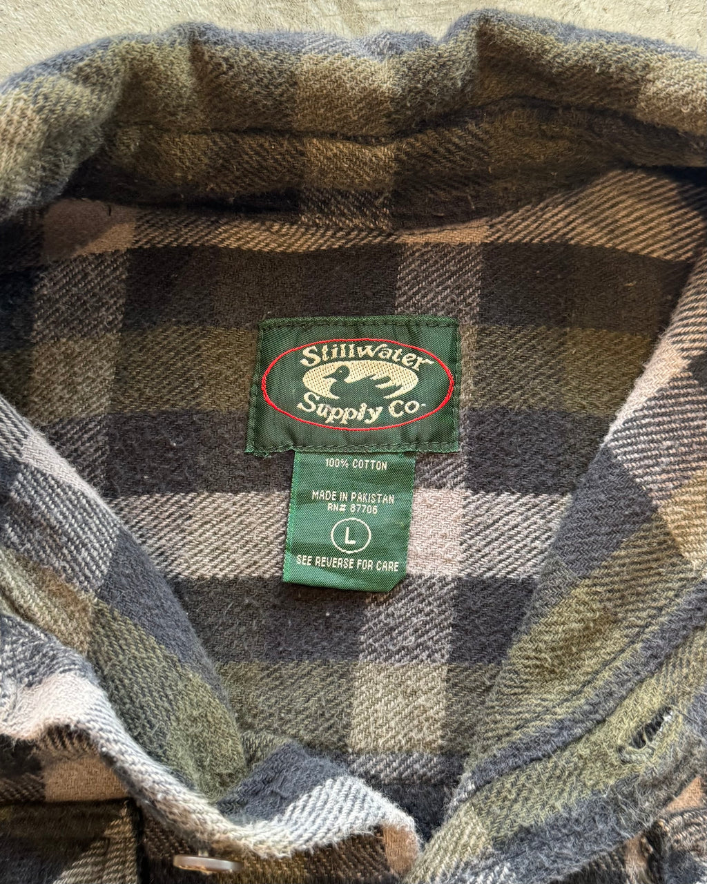 90’s “Stillwater Supply Co.”
heavyweight flannel shirt LARGE
