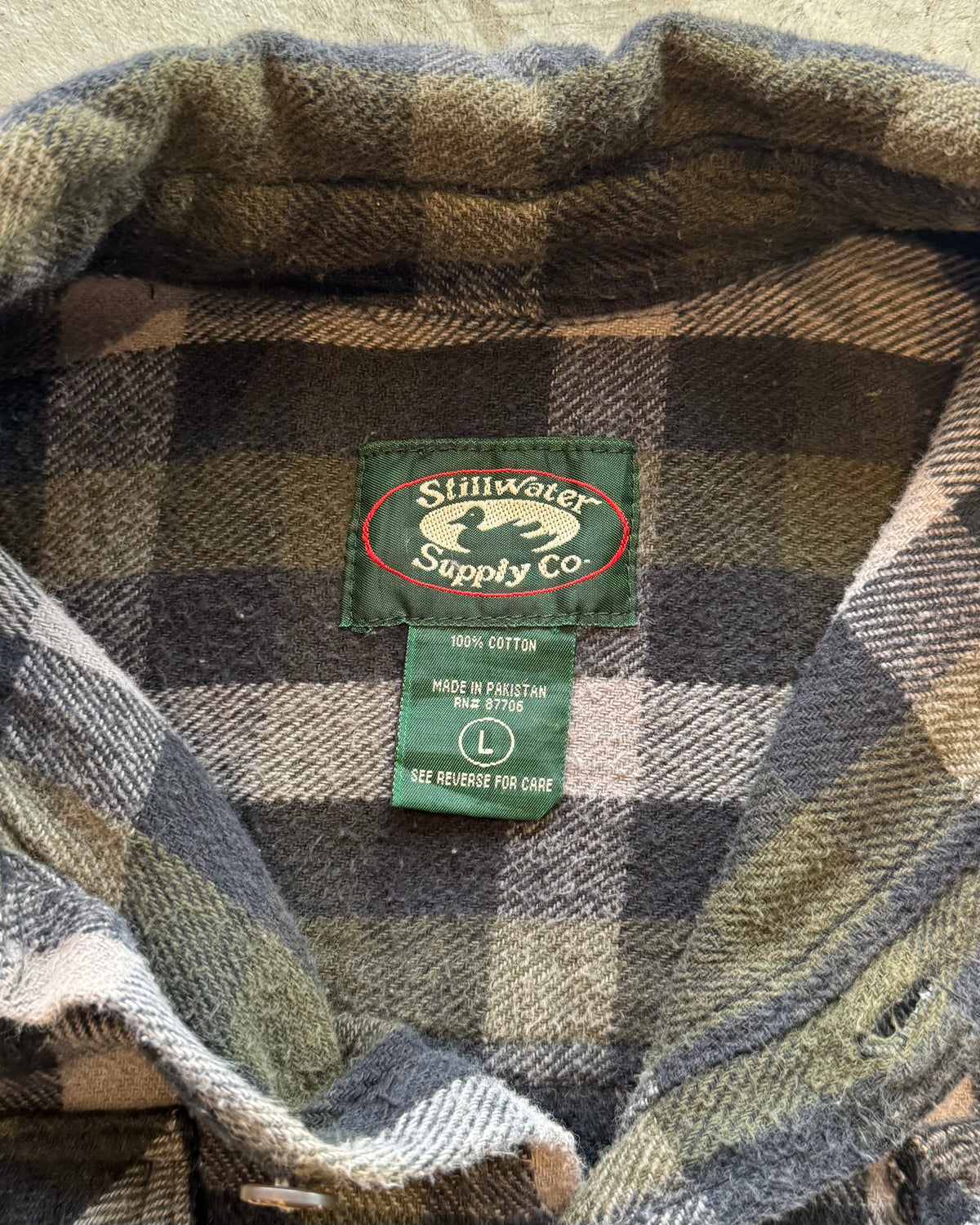 90’s “Stillwater Supply Co.”
heavyweight flannel shirt LARGE