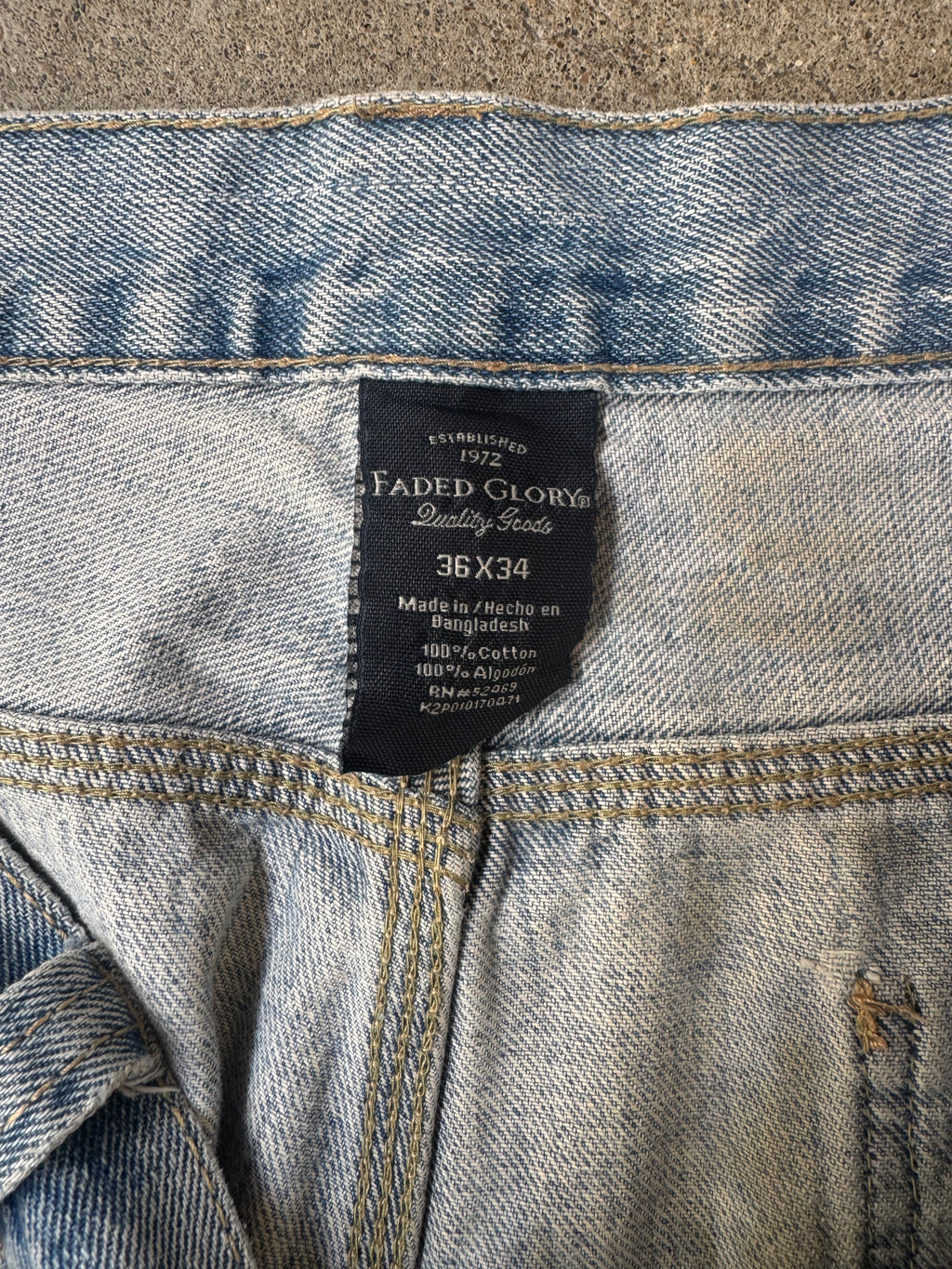 00’s “FADED GLORY”
paint wide denim 36×34
