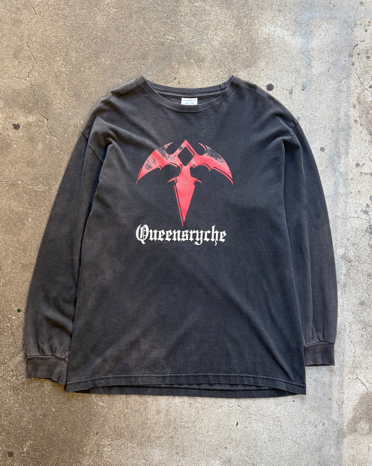 00’s “Queensryche” band l/s t-shirt large