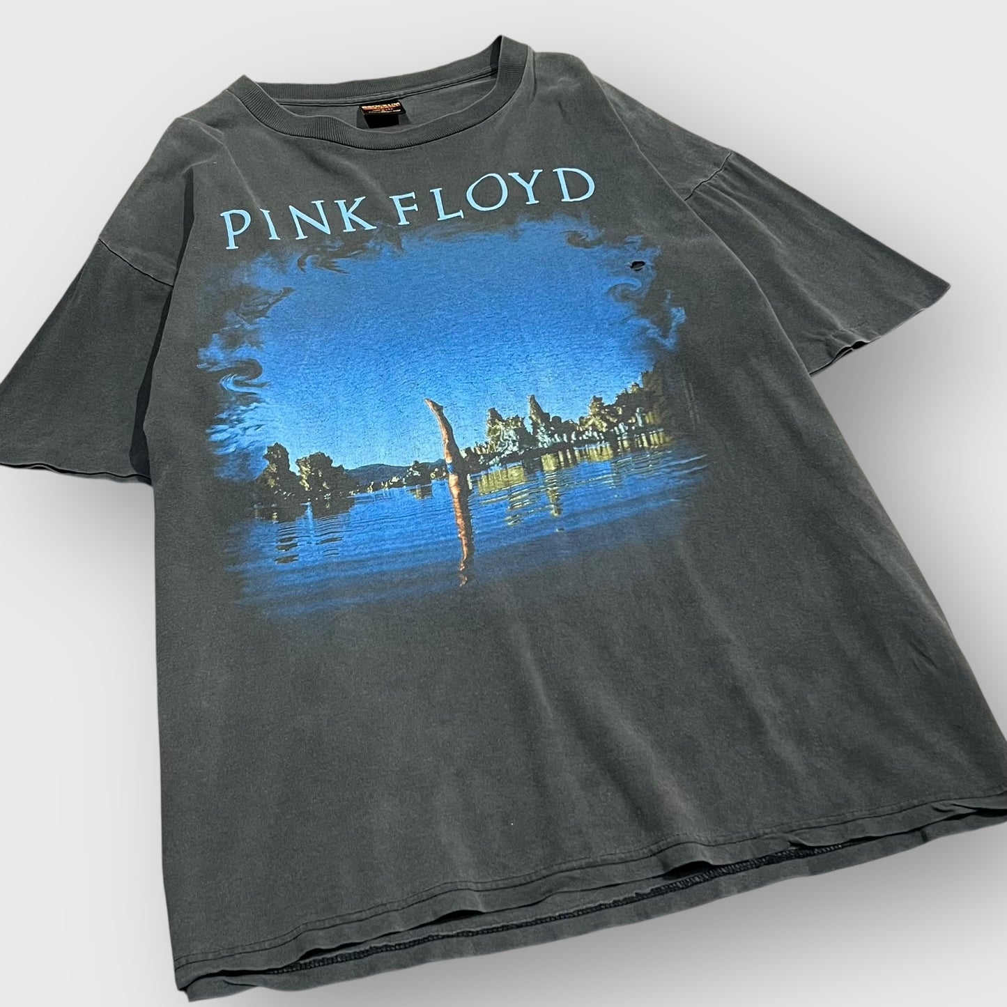 90’s PINK FLOYD
“Wish you were here” t-shirt