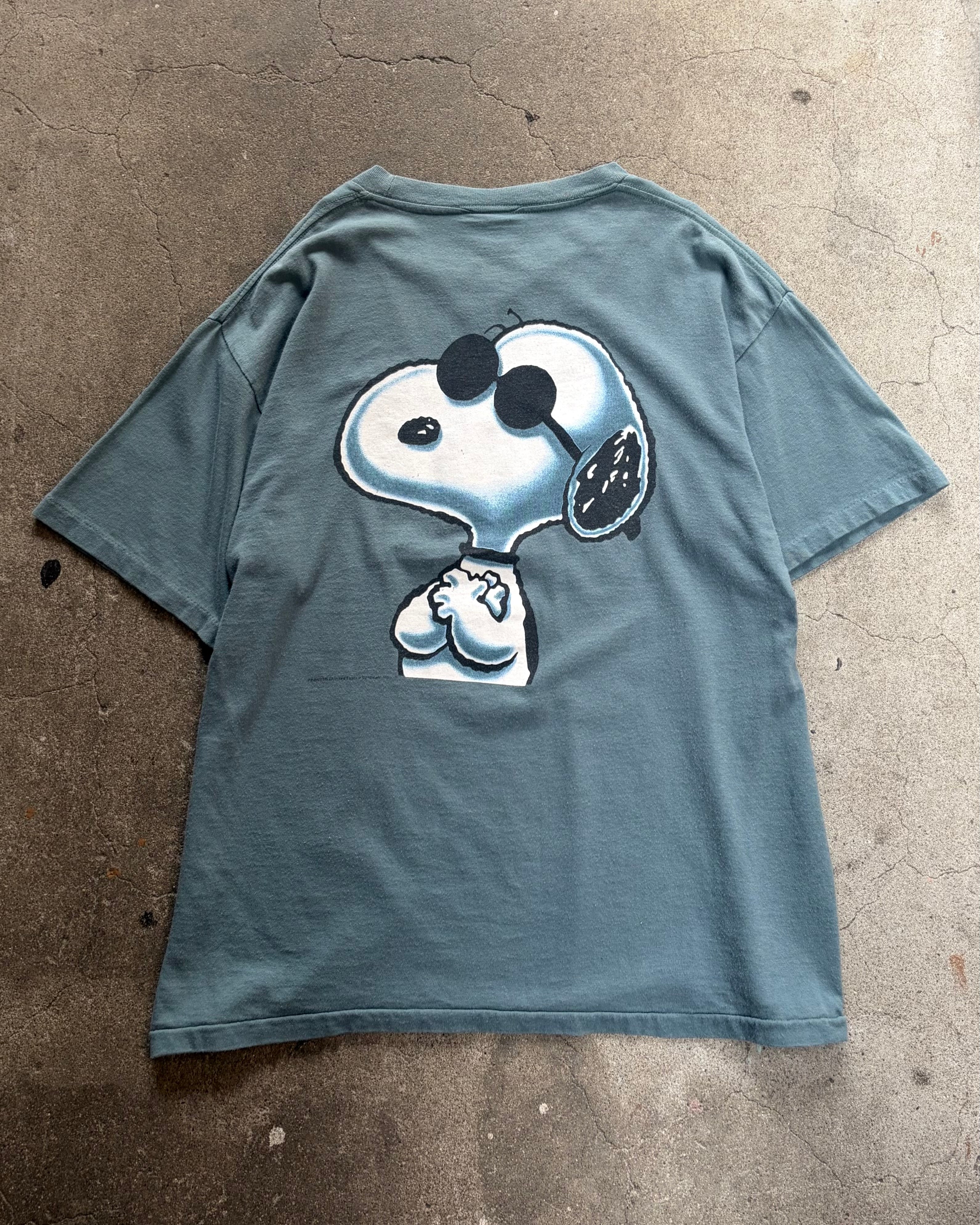 90’s SNOOPY
“JOE COOL” character t-shirt large