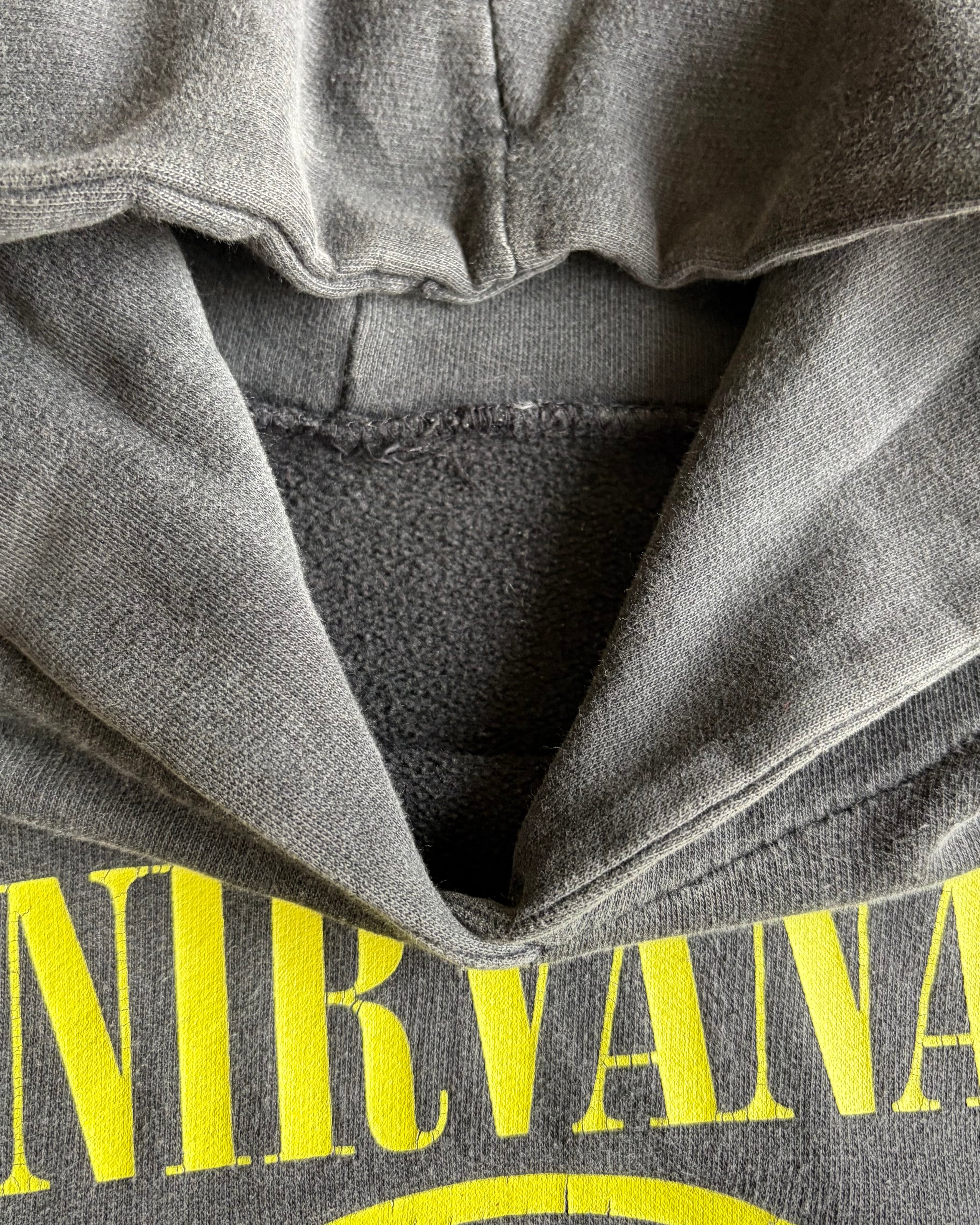 00’s “NIRVANA” band hoodie