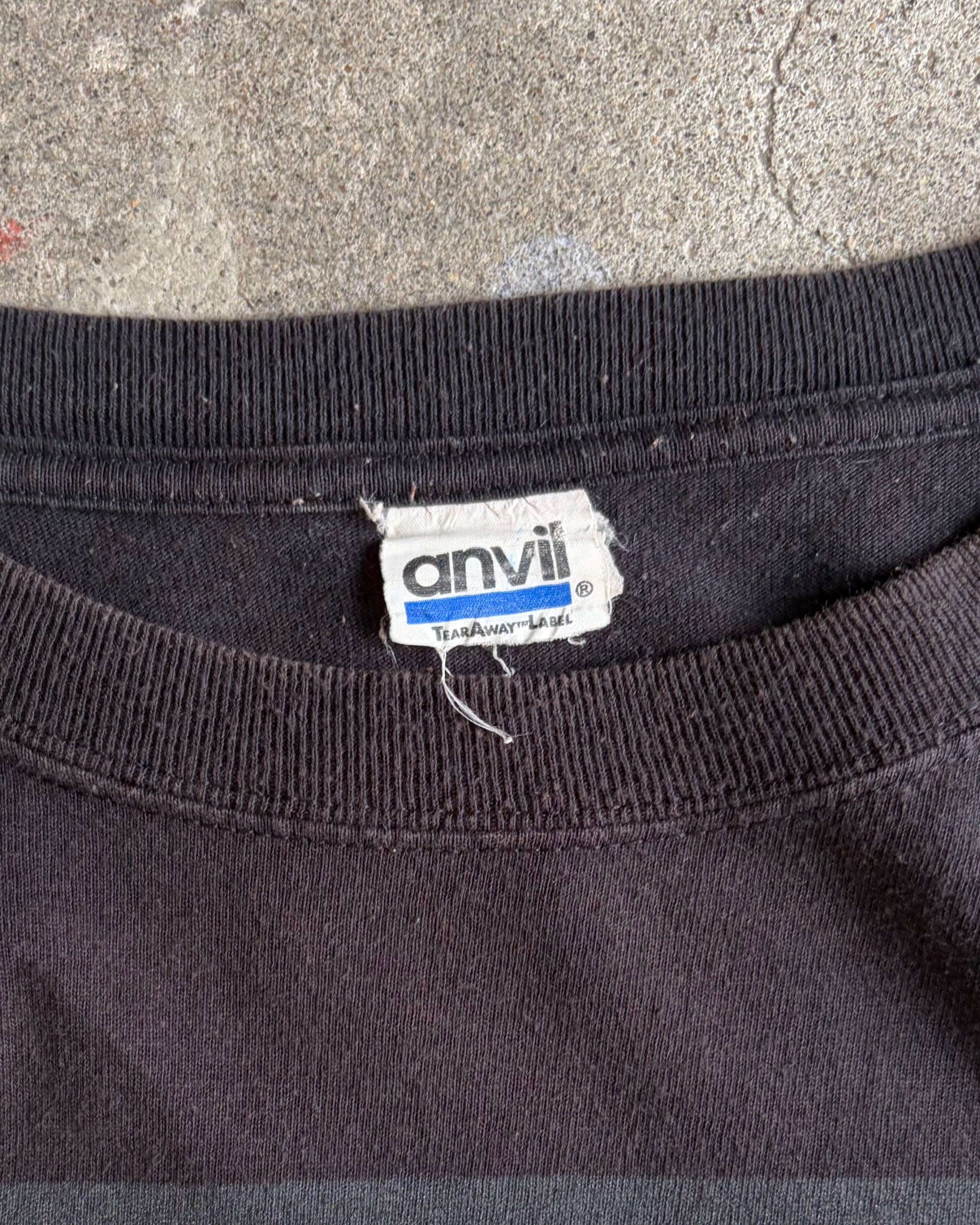 90-00’s graphic t-shirt