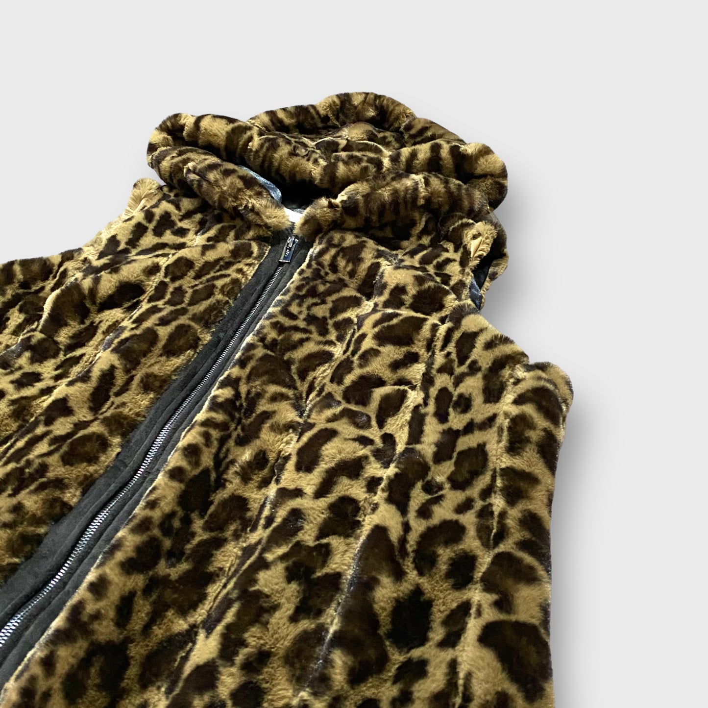 Leopard pattern hooded fur vest