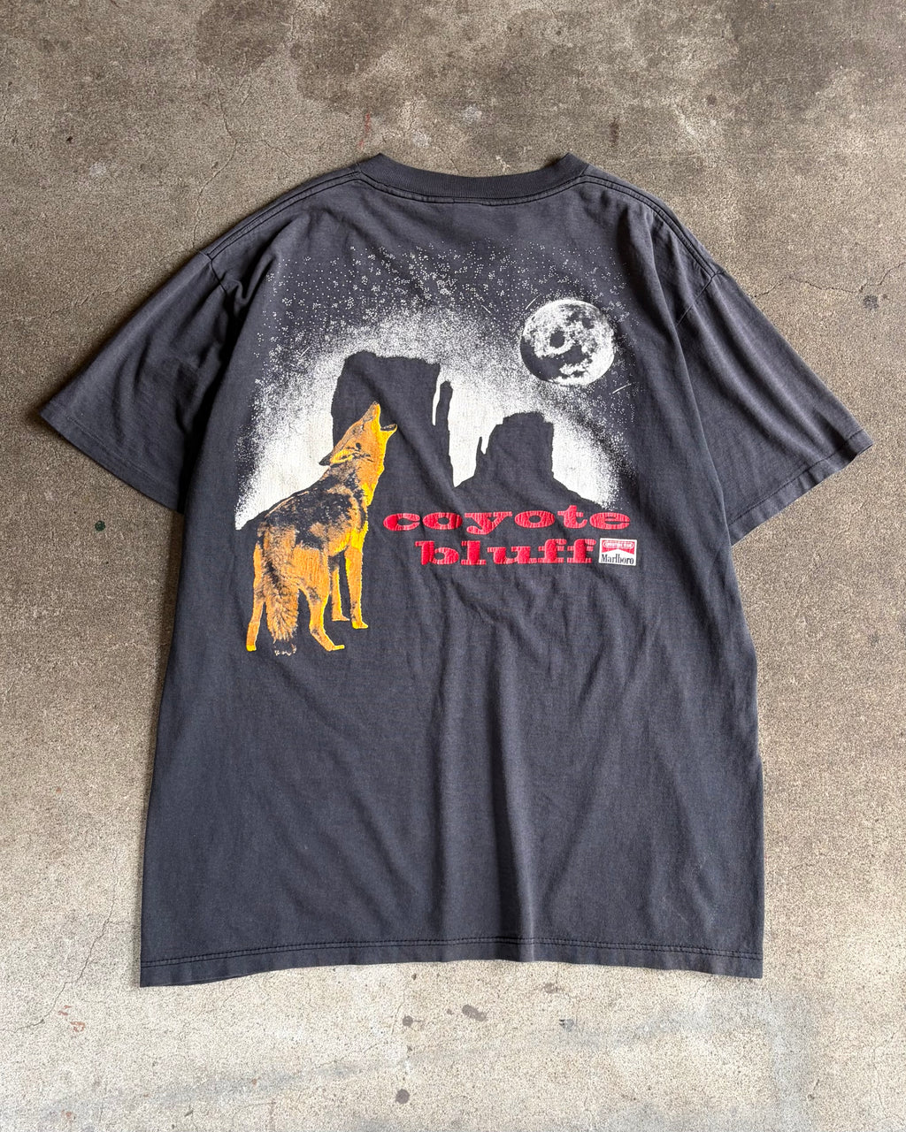 90’s Marlboro
“coyote bluff” company t-shirt     X-LARGE