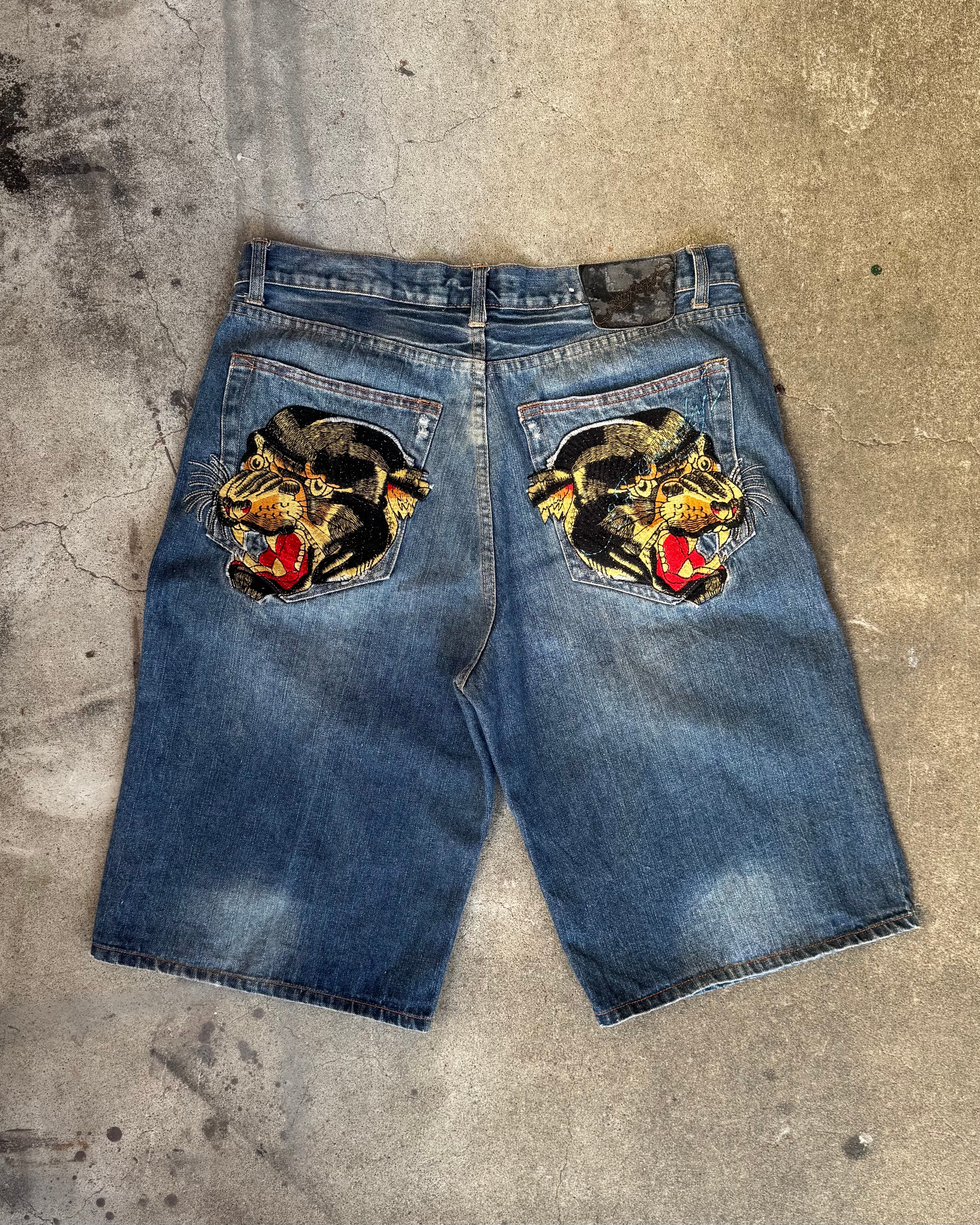 90-00’s “Ed Hardy” embroidery buggy short denim