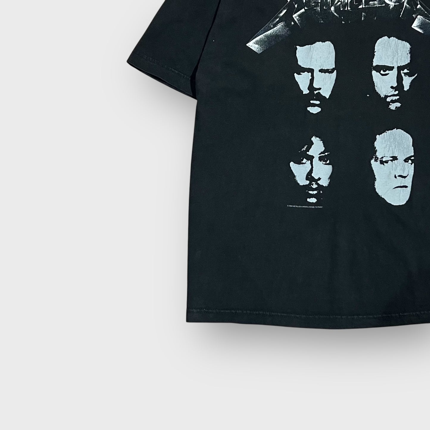 90’s METALLICA
“black album” t-shirt