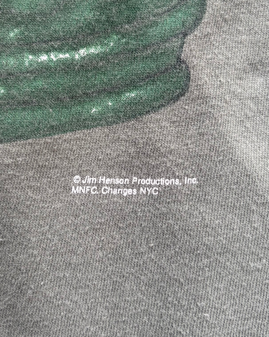 90’s sesame street
“oscar” character t-shirt large