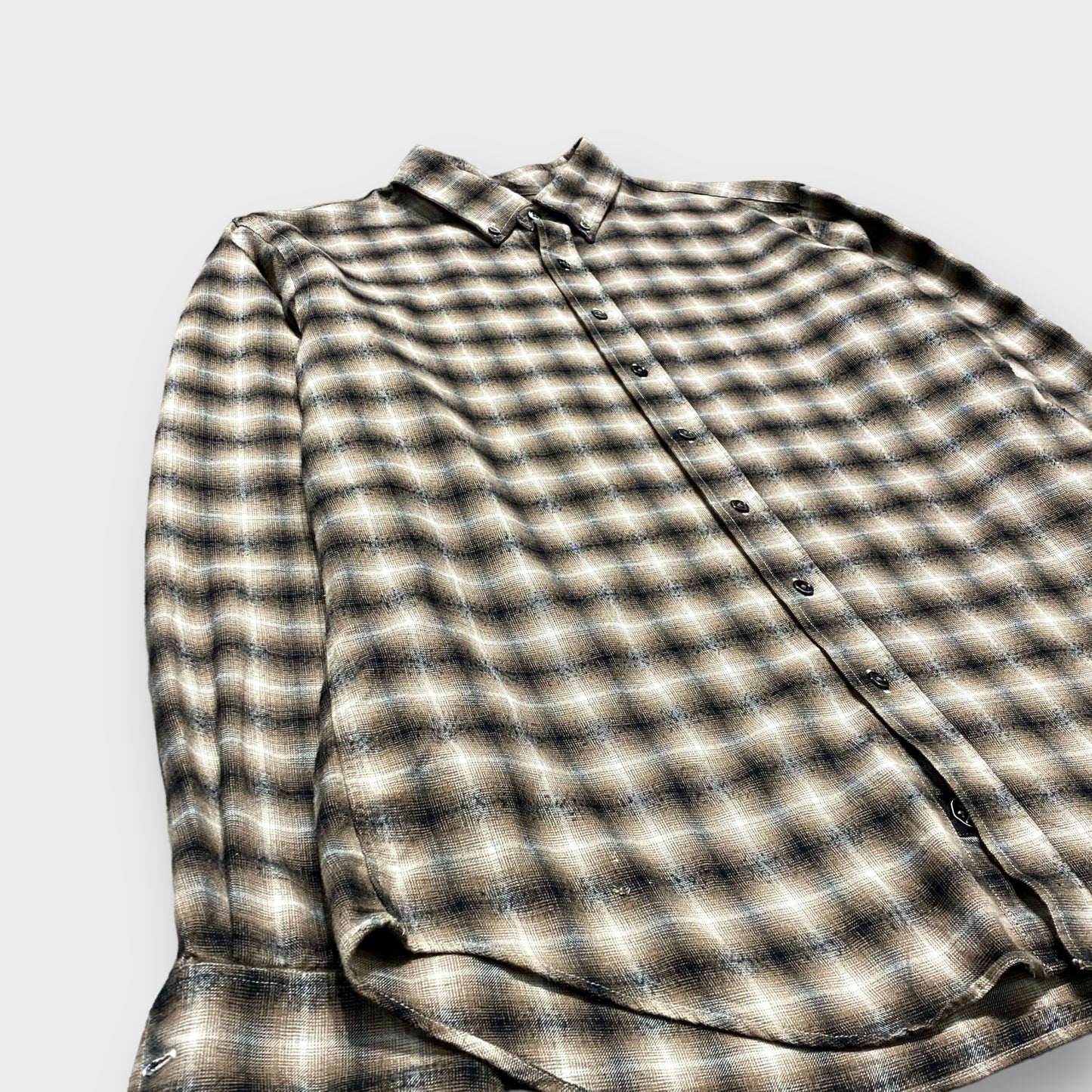 00's "OUTCLASS" Ombre check pattern shirt