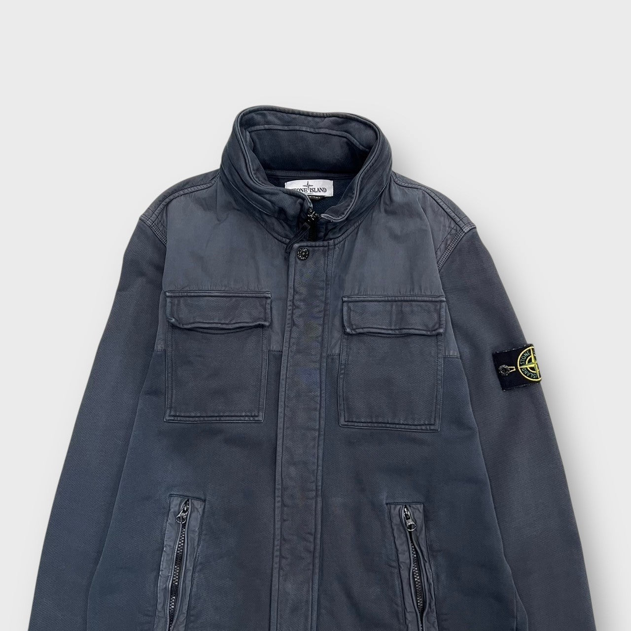 00's "STONE ISLAND"
Zip up jacket