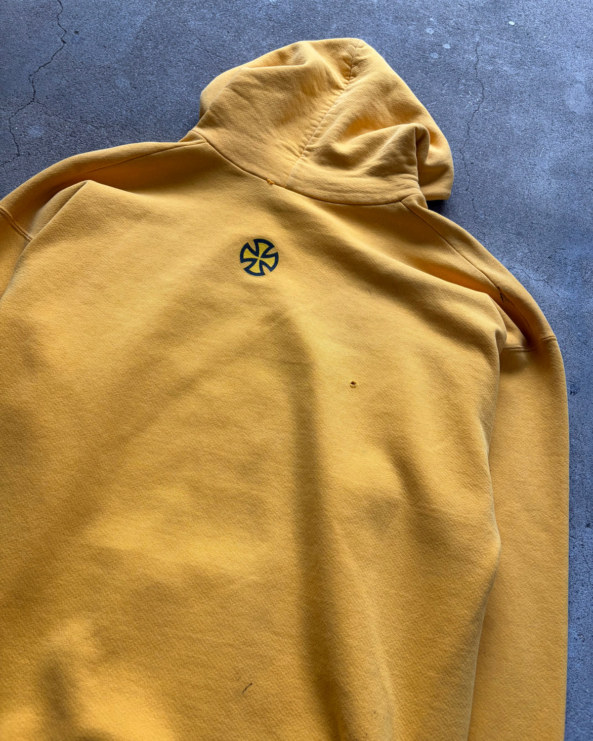 90-00’s “INDEPENDENT” hoodie x-large