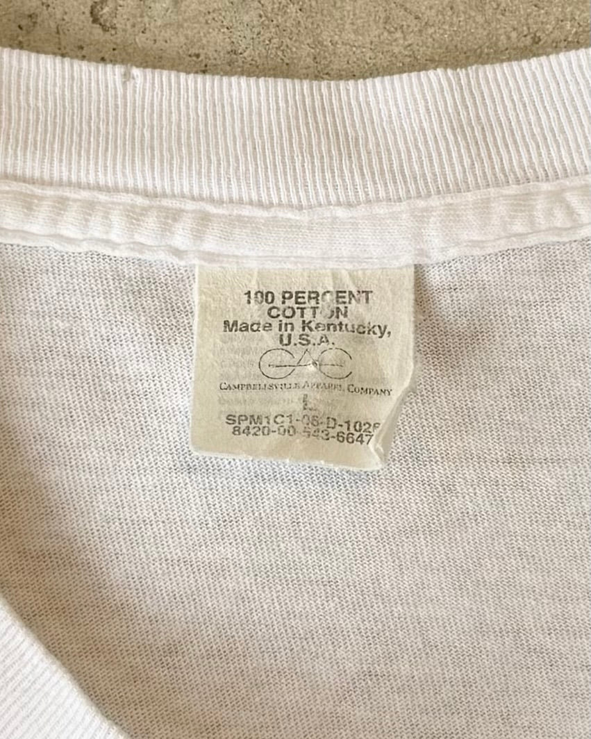90's
"message" t-shirt large