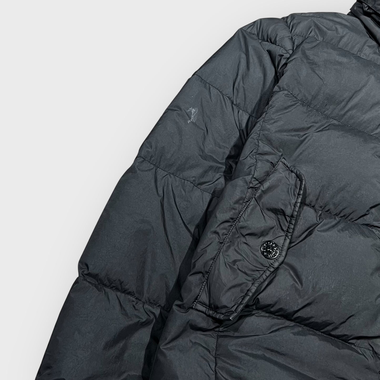 00’s “STONE ISLAND”
down jacket