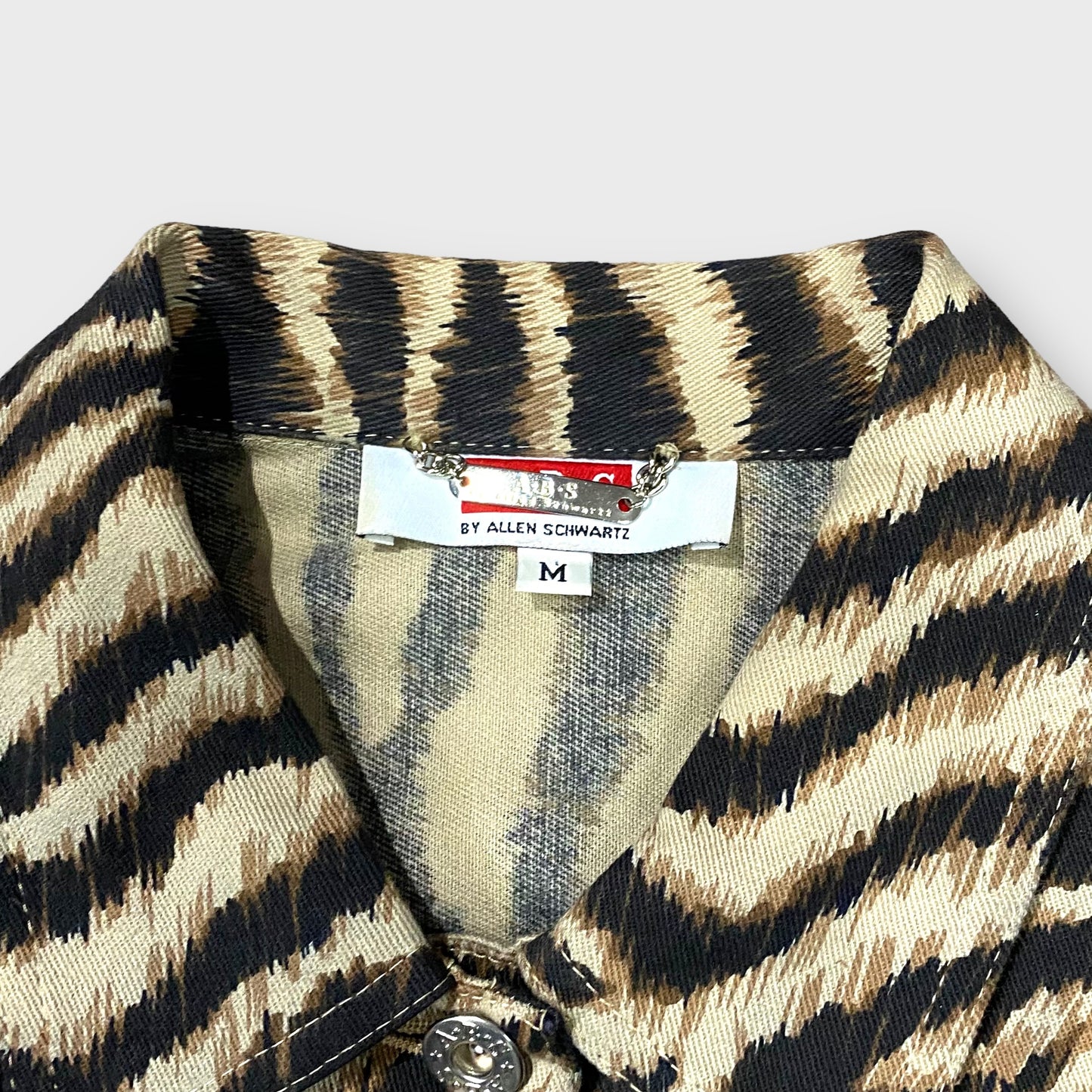 Zebra pattern cropped length denim jacket