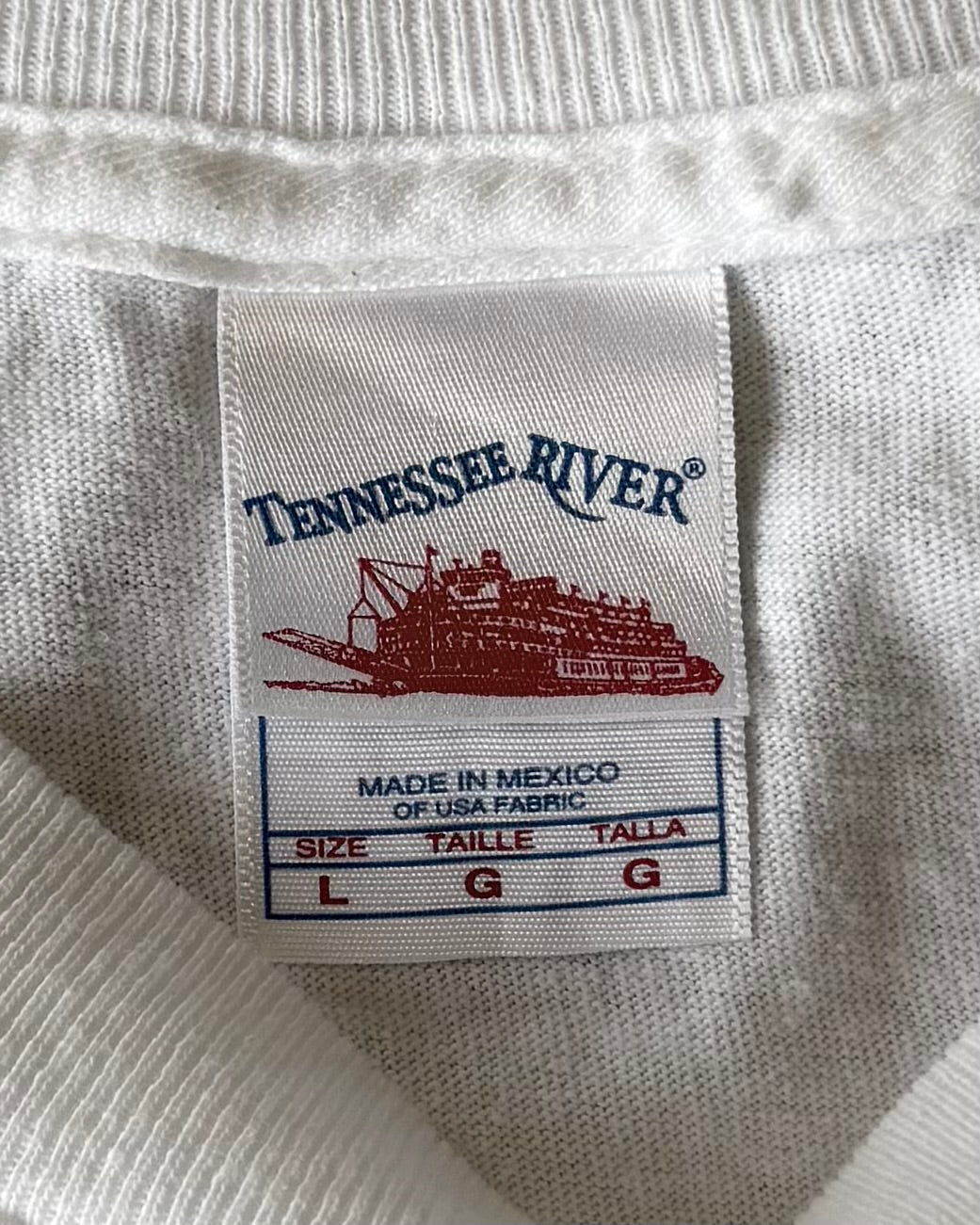 90's
massage t-shirt large