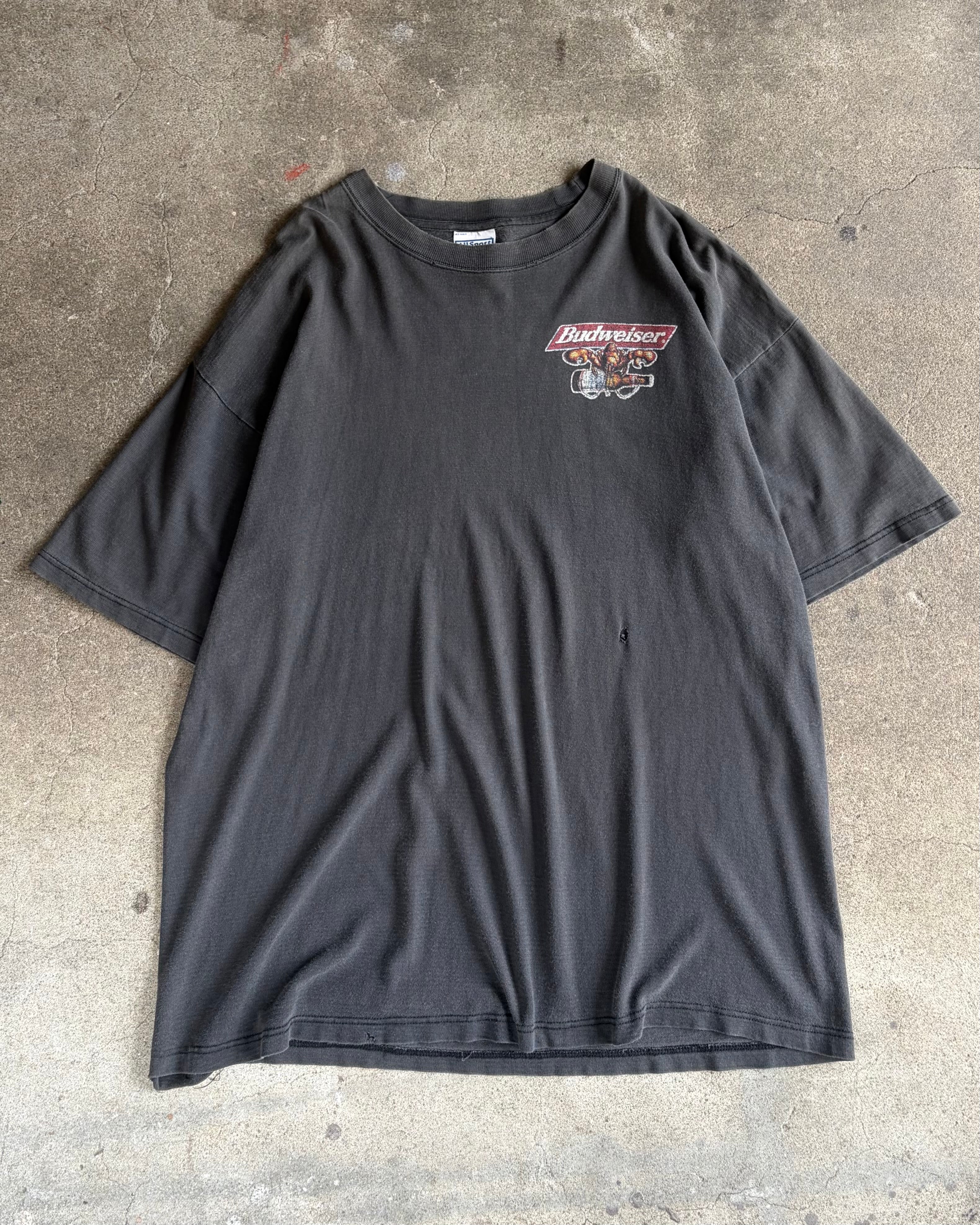 90’s Budweiser
“lobster” company t-shirt x-large