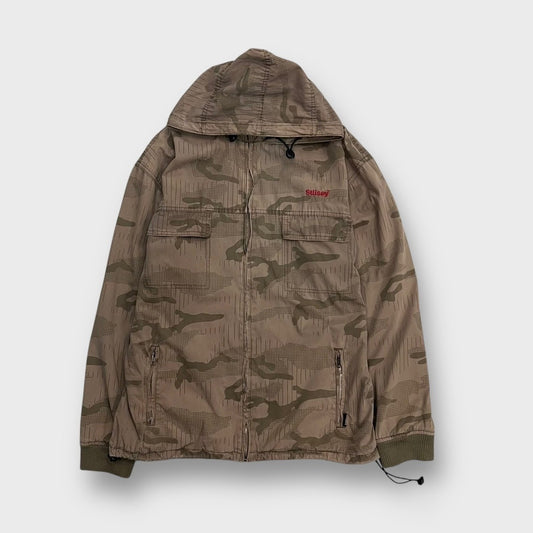 90's "STUSSY"
Camo pattern hooded jacket