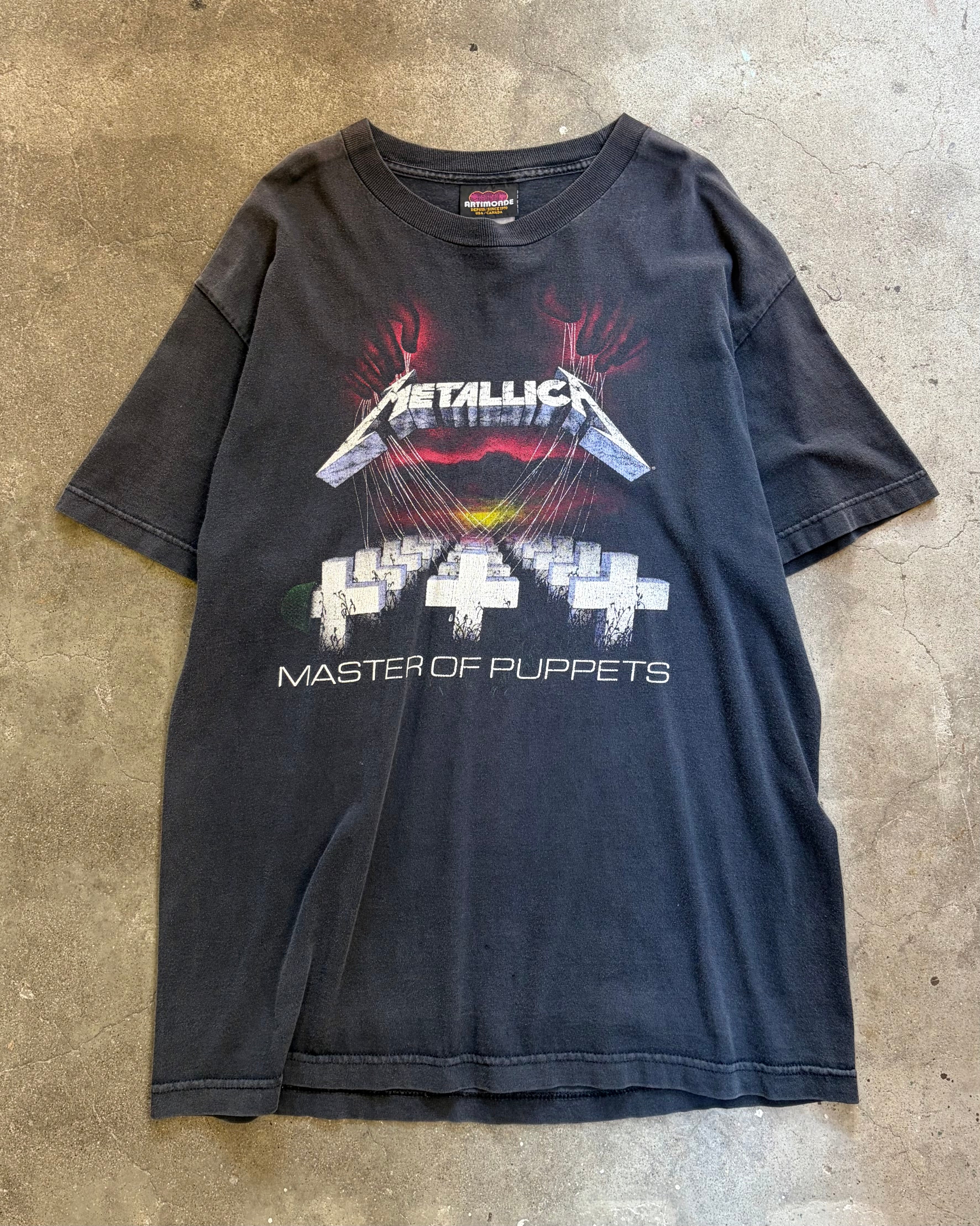 90’s METALLICA
“Master of Puppets” album t-shirt